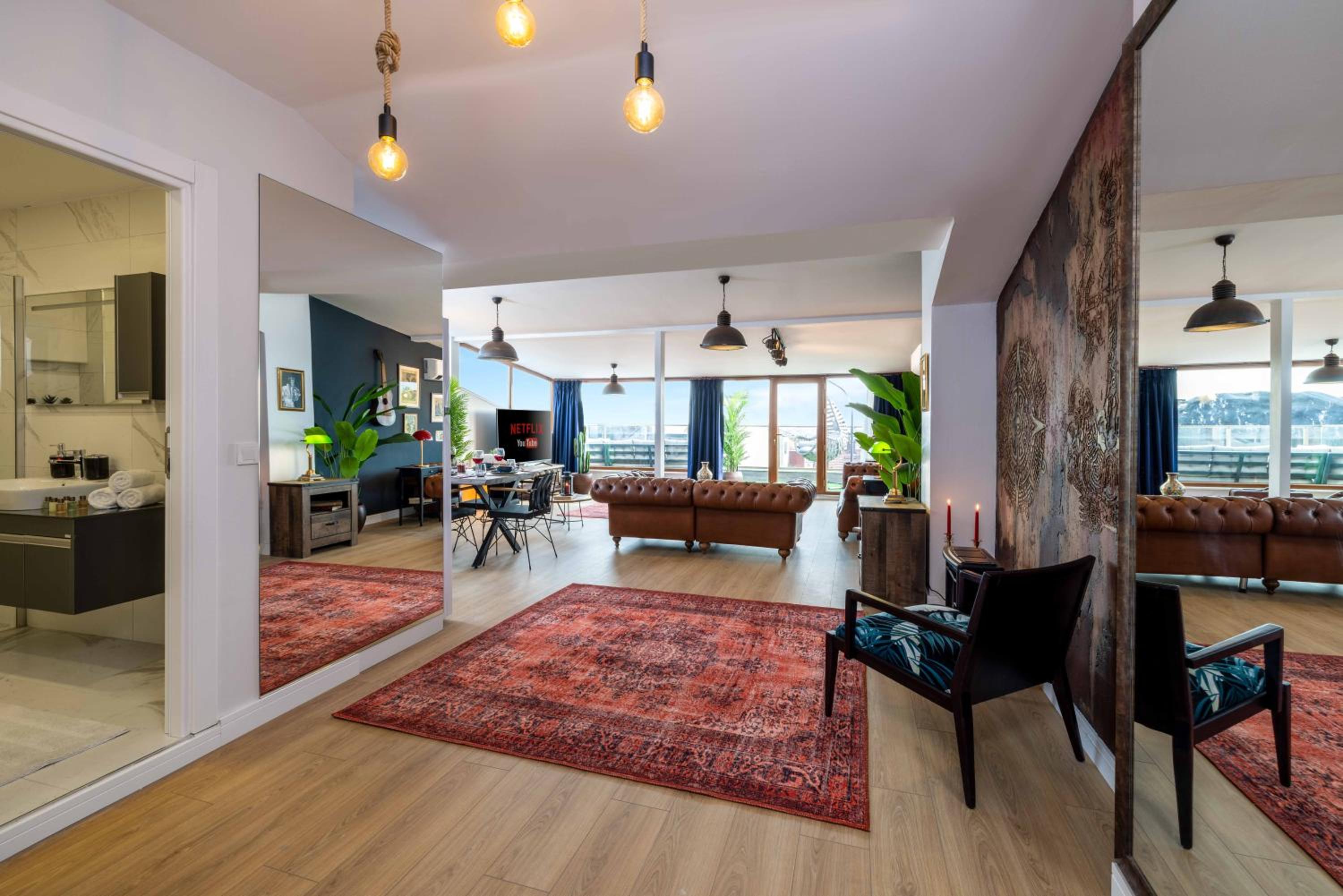 Monnas Suite - Image 53