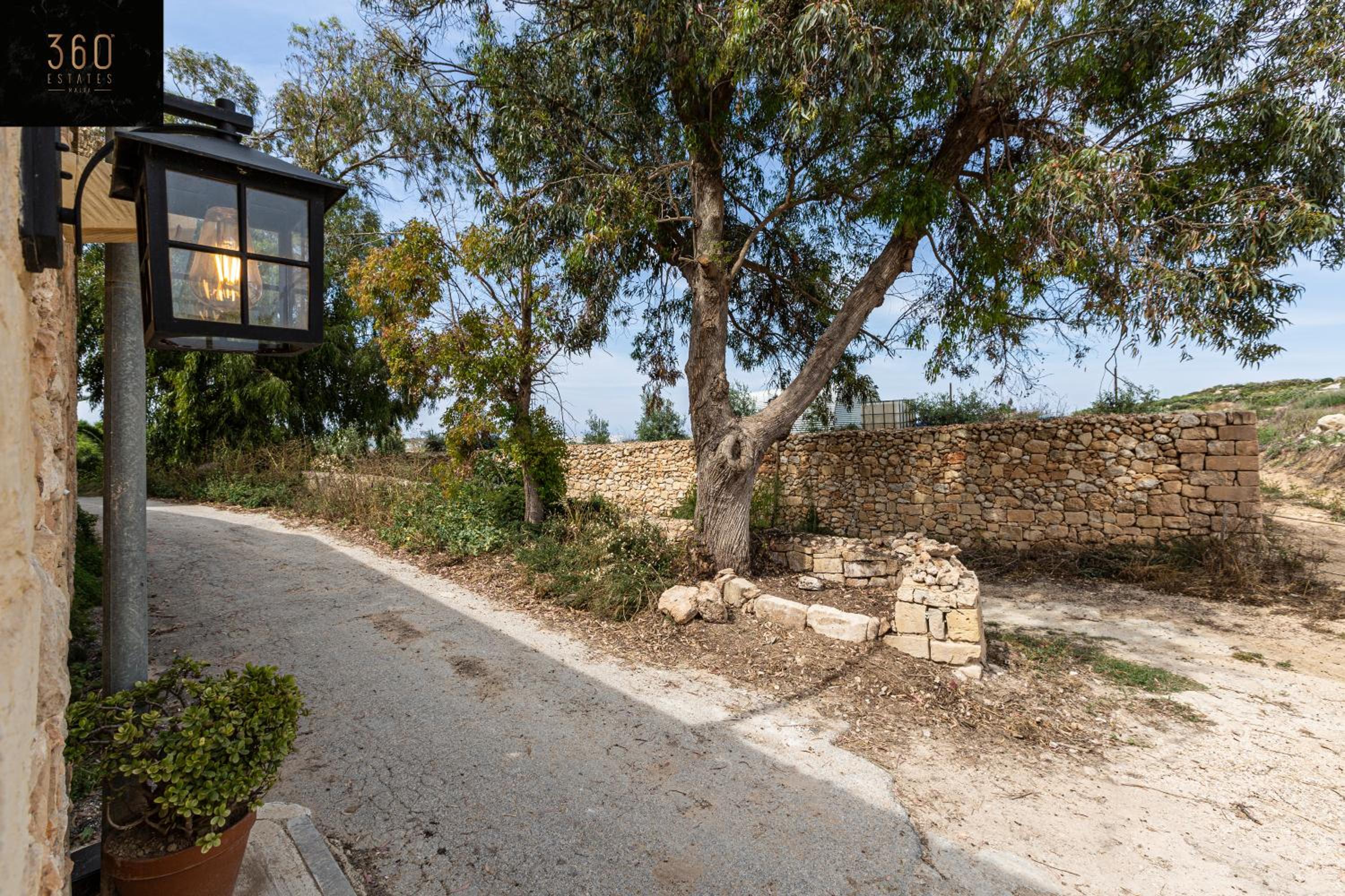 Peaceful, comfy 1BR Nature Retreat: Serene Bliss by 360 Estates view 2