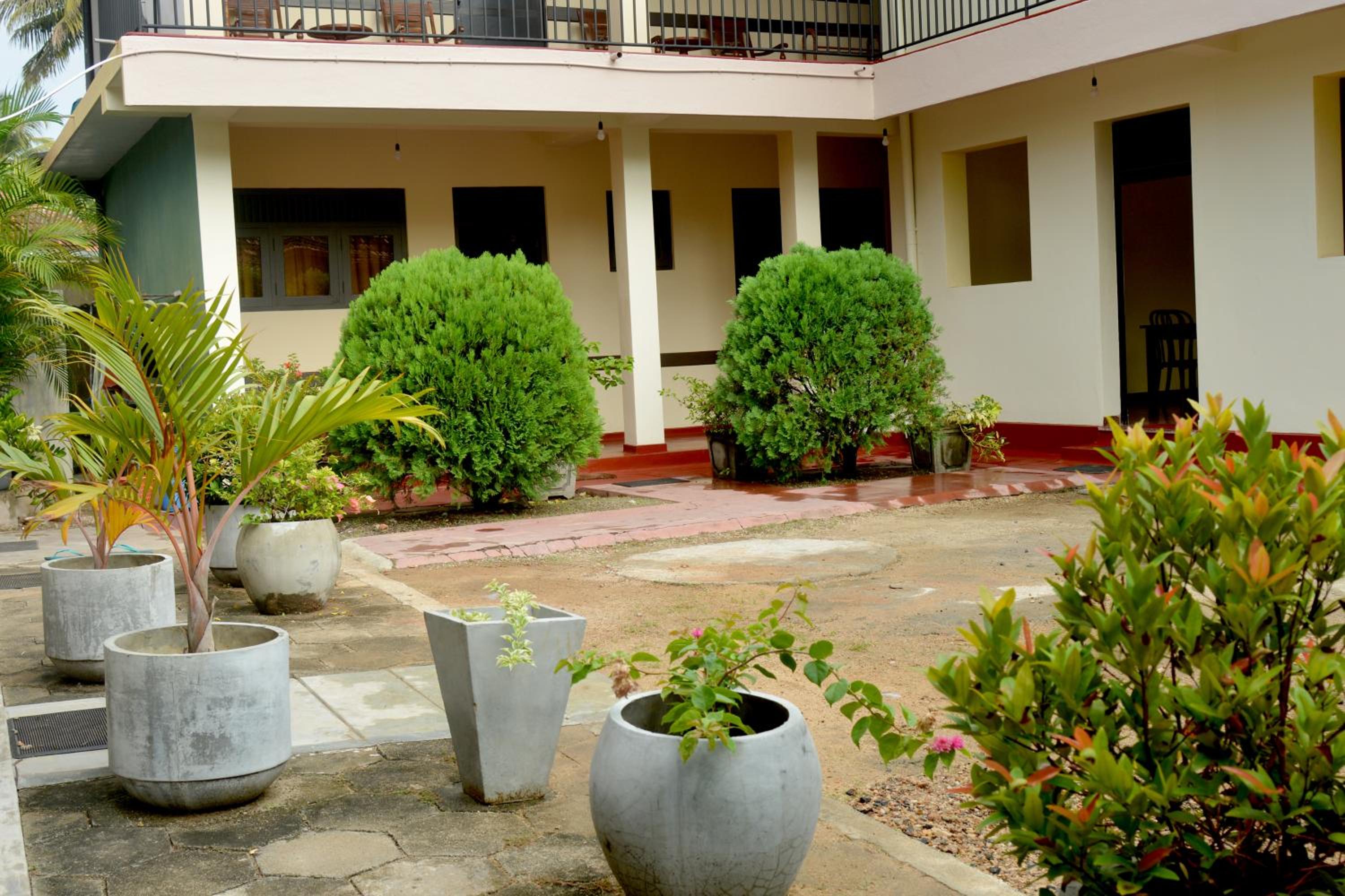 Sunny Lanka Guest House