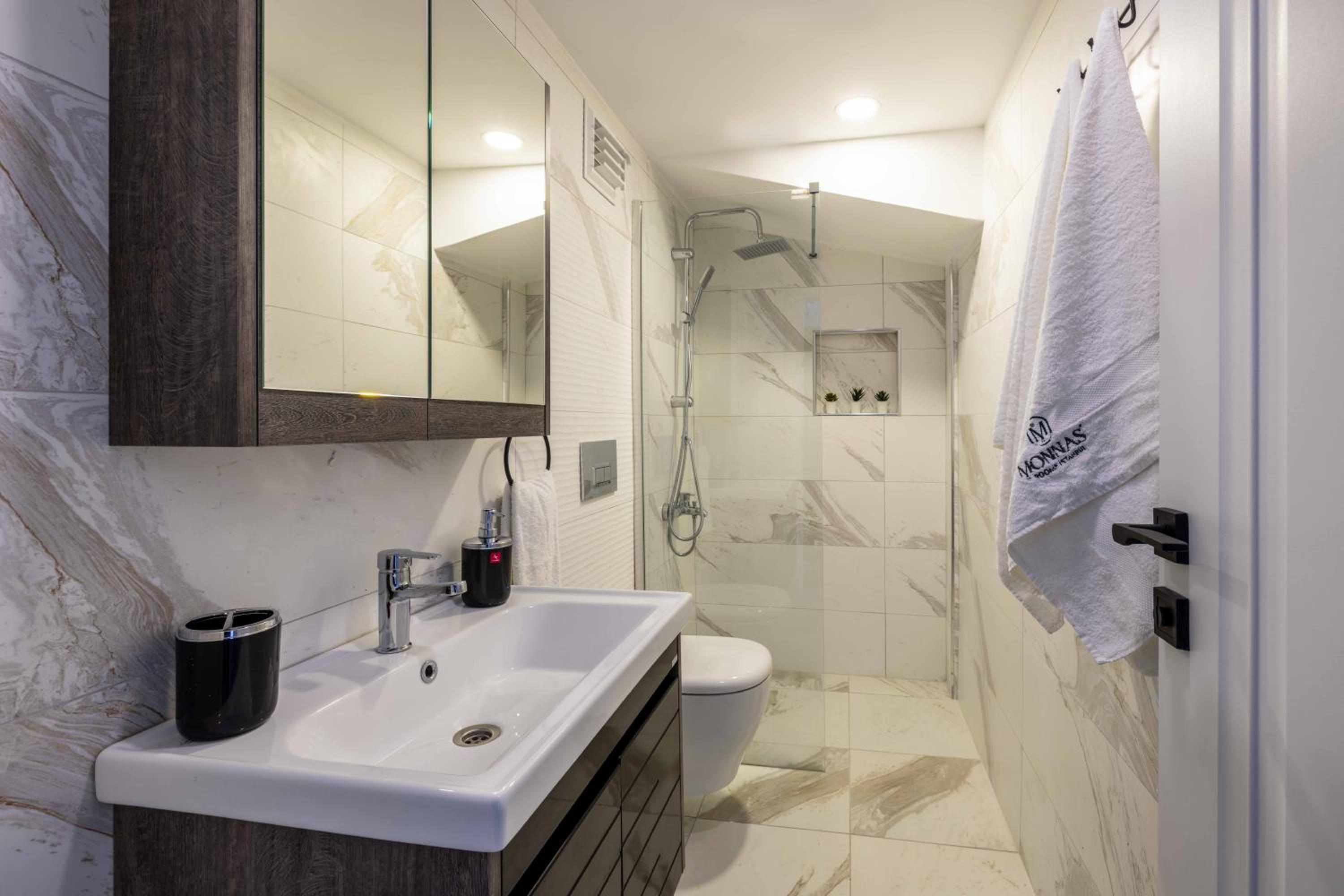 Monnas Suite - Image 150