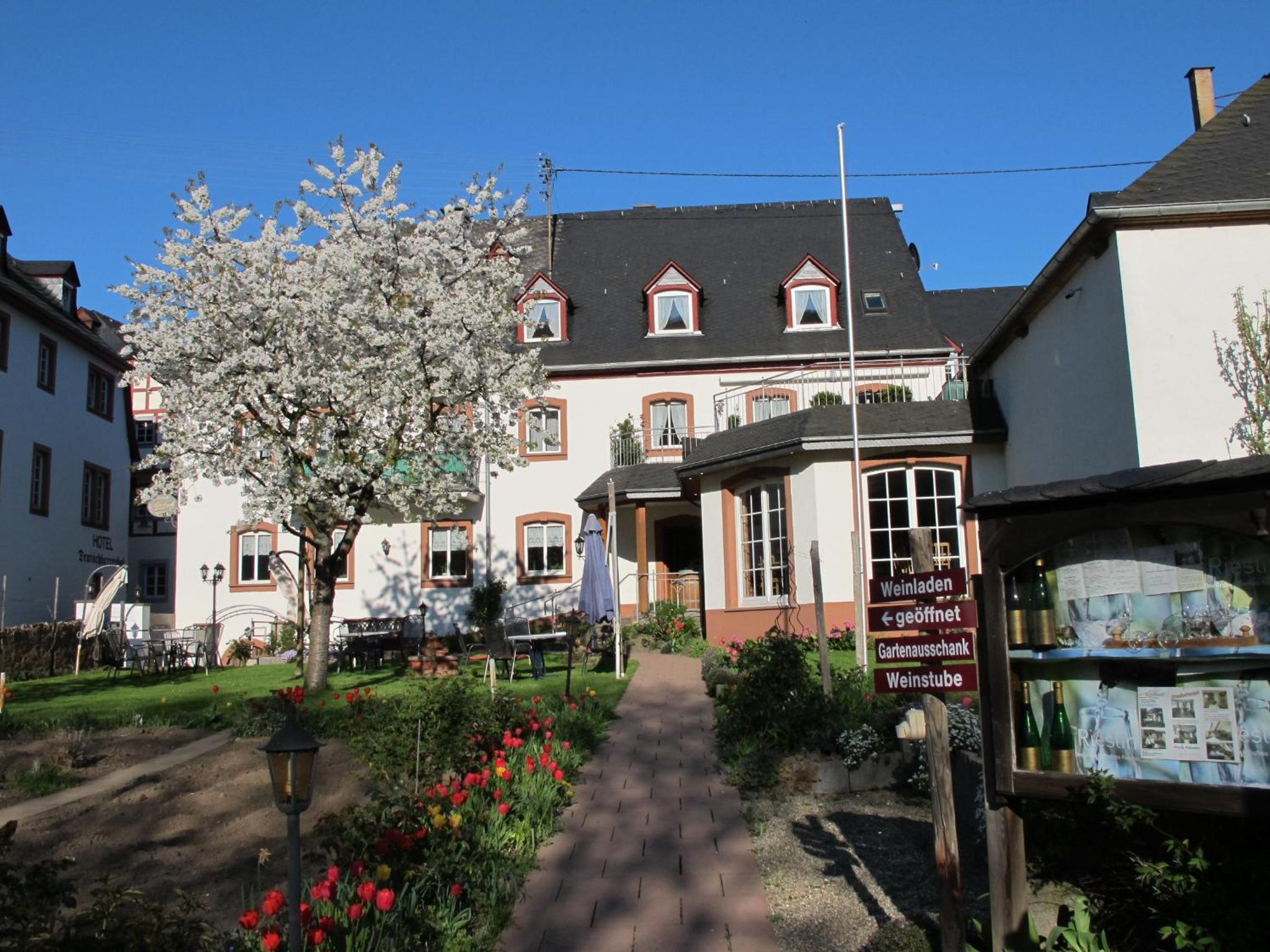 Weinhof Michael Morbach view 4