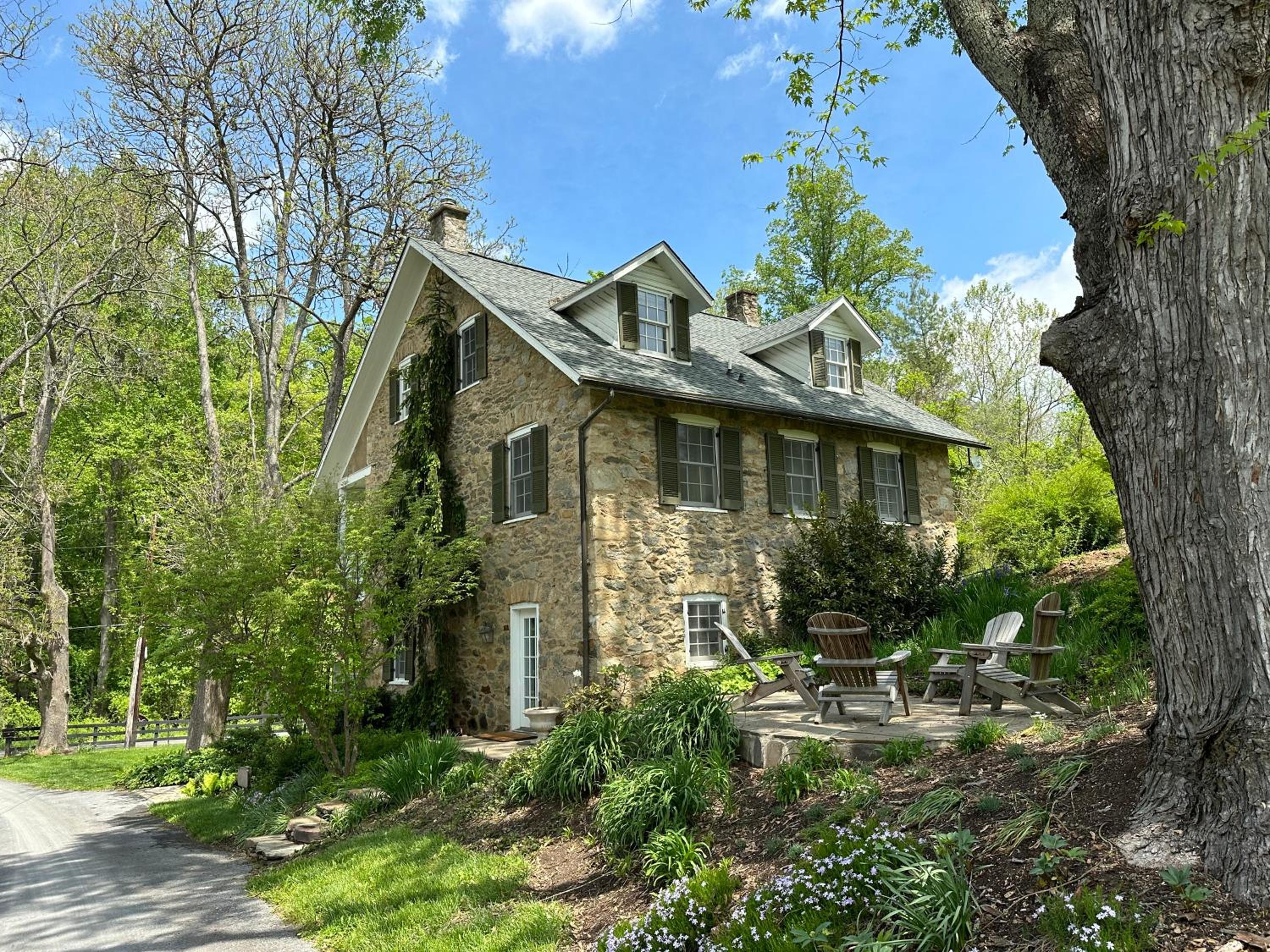 Goodstone Inn & Restaurant