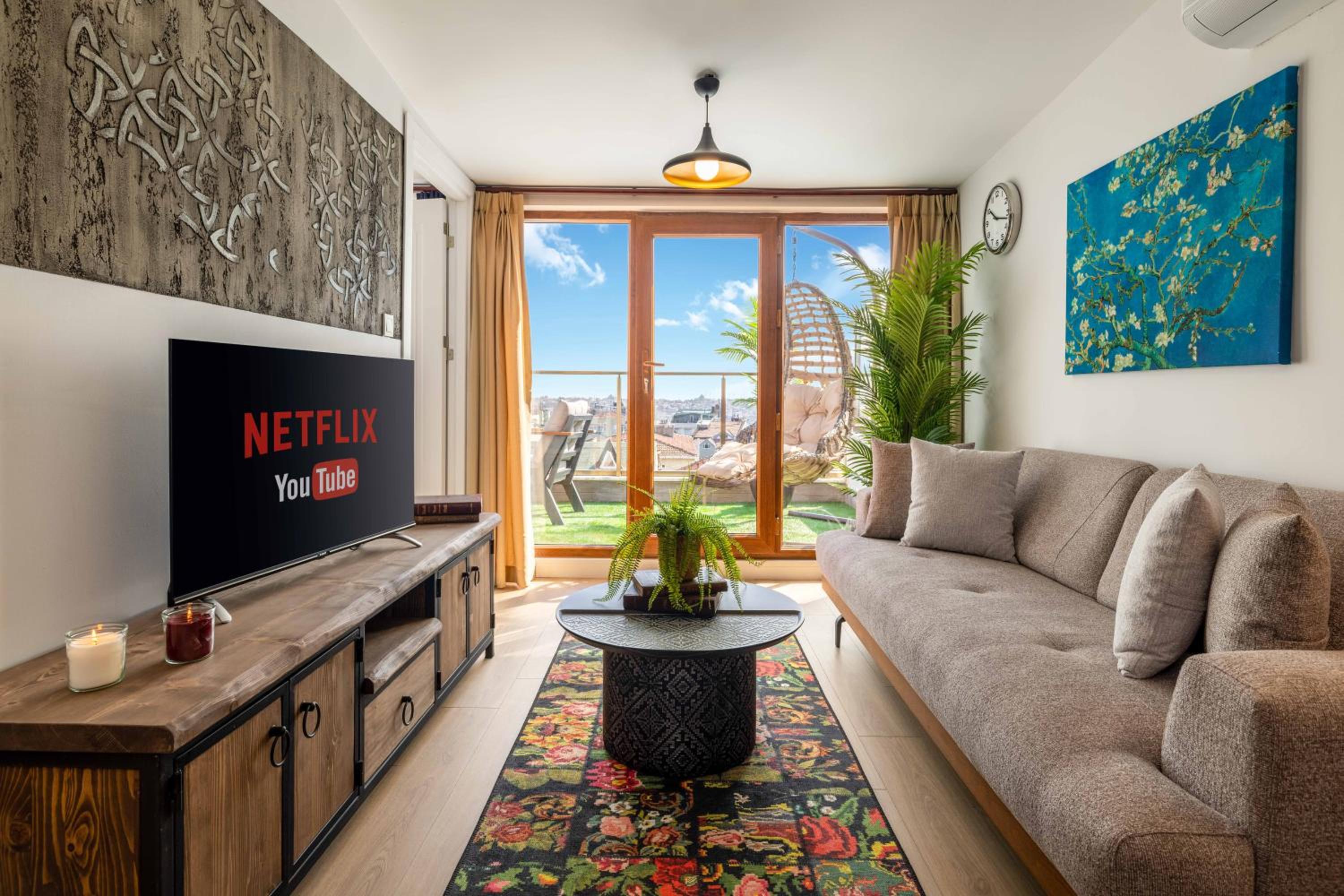 Monnas Suite - Image 163