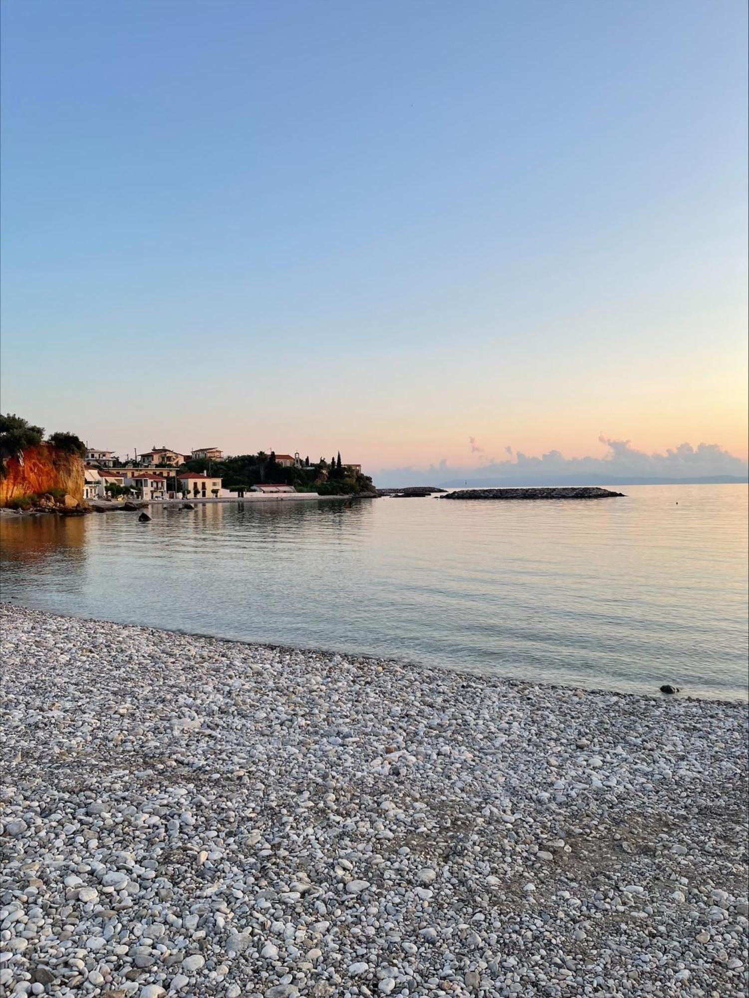 Seaside Archontiko