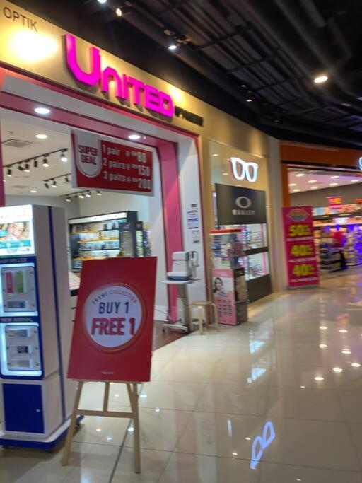 Cozy Family Suite Kepong DesaPark MontKiara Publika Mitec