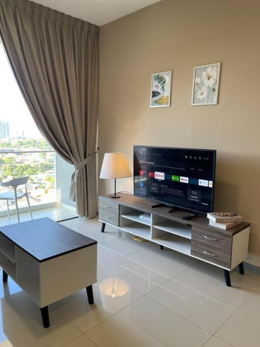 Cozy Family Suite Kepong DesaPark MontKiara Publika Mitec