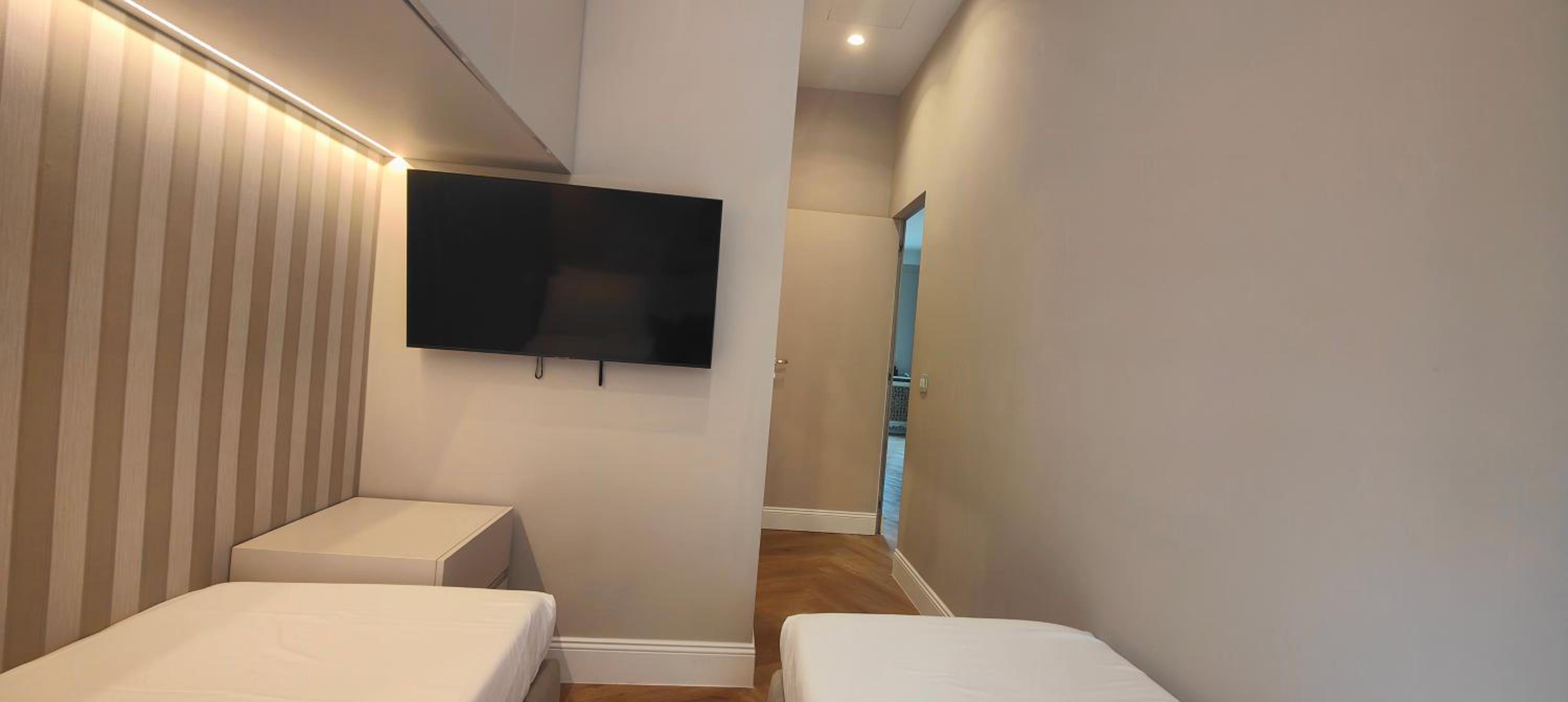 Marcora 6b luxury living apartment in Brera - 15min walk to Duomo