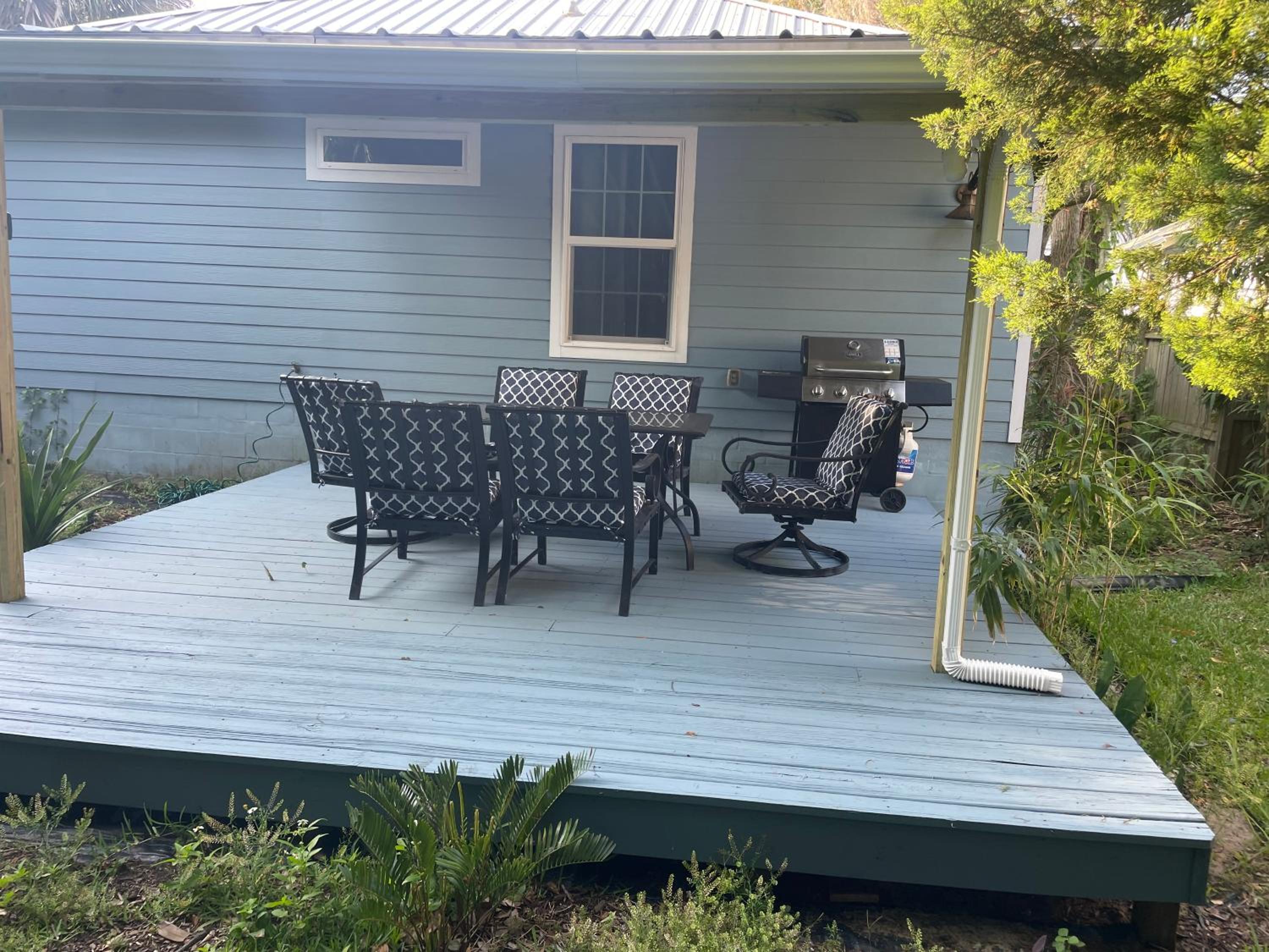 Modern, Upscale, and New Blue Bungalow in the heart of Downtown St Augustine view 5