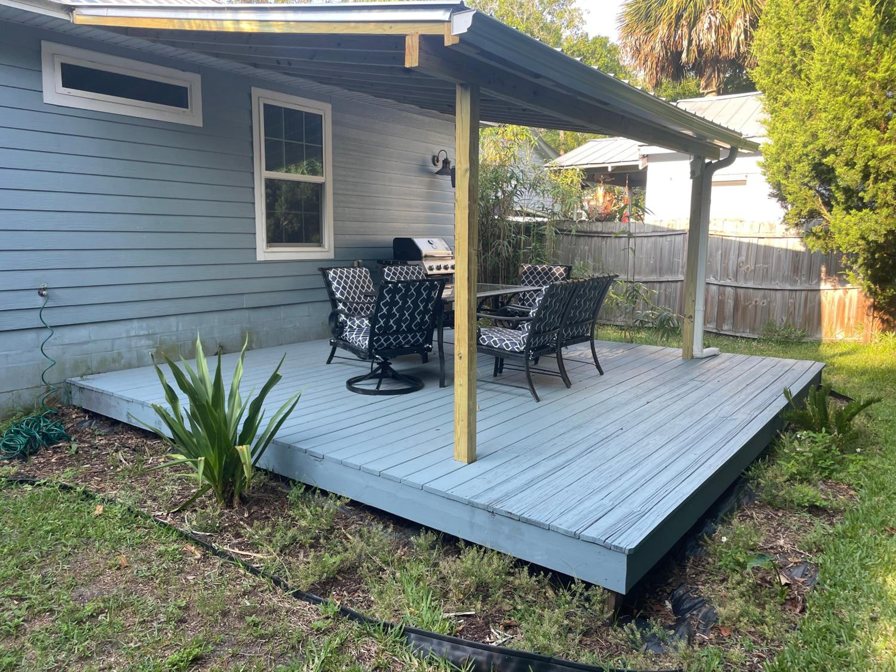 Modern, Upscale, and New Blue Bungalow in the heart of Downtown St Augustine view 4