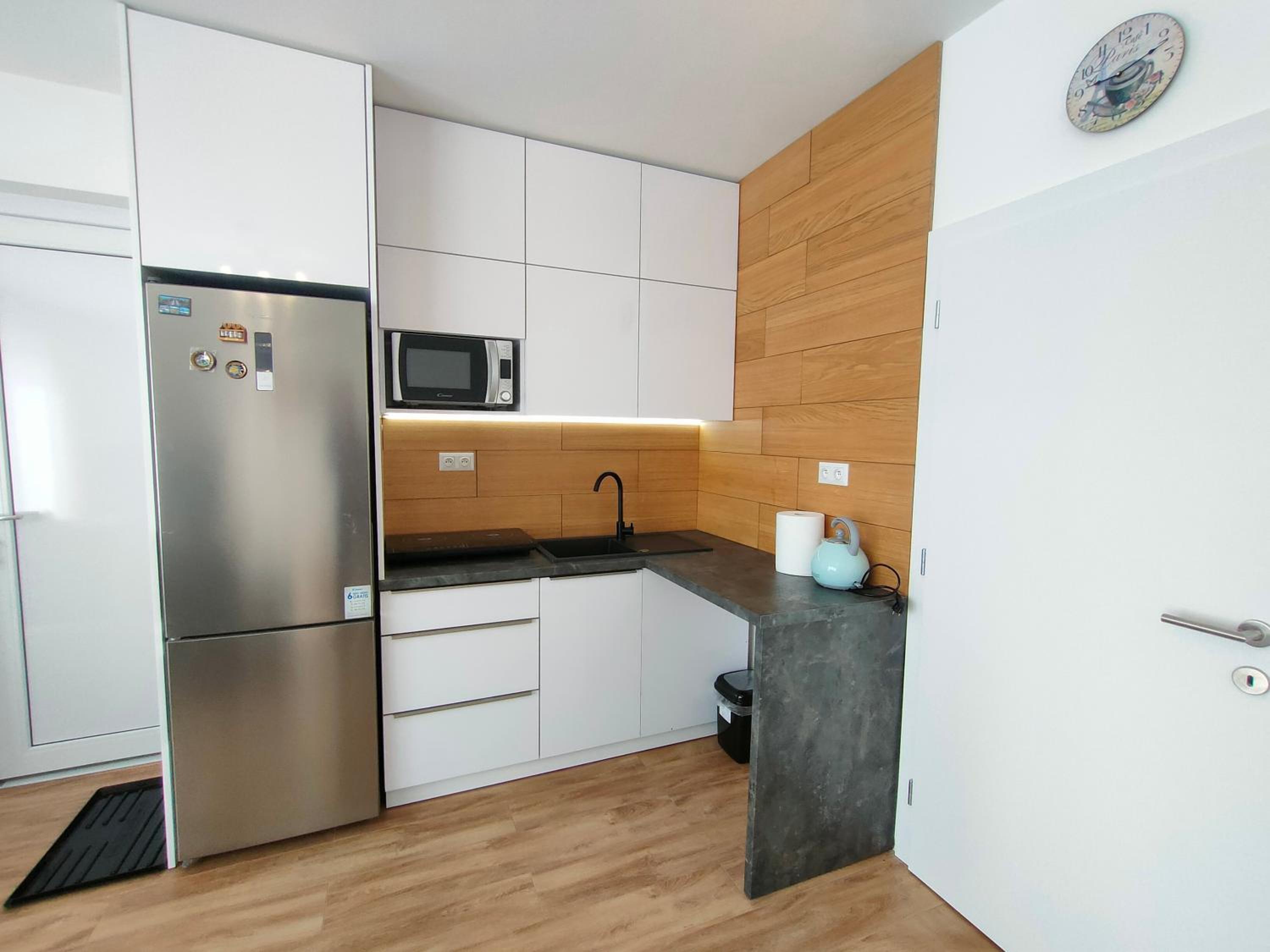 Prémiový apartmán pod lesom s parkovaním v garáži a bezplatným nabíjaním elektromobilov view 5