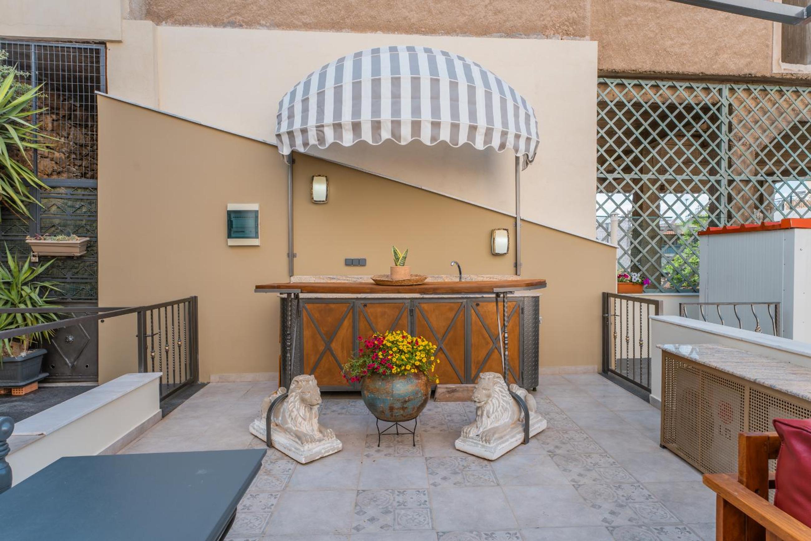 The Stone Manor , Noho boutique Thissio