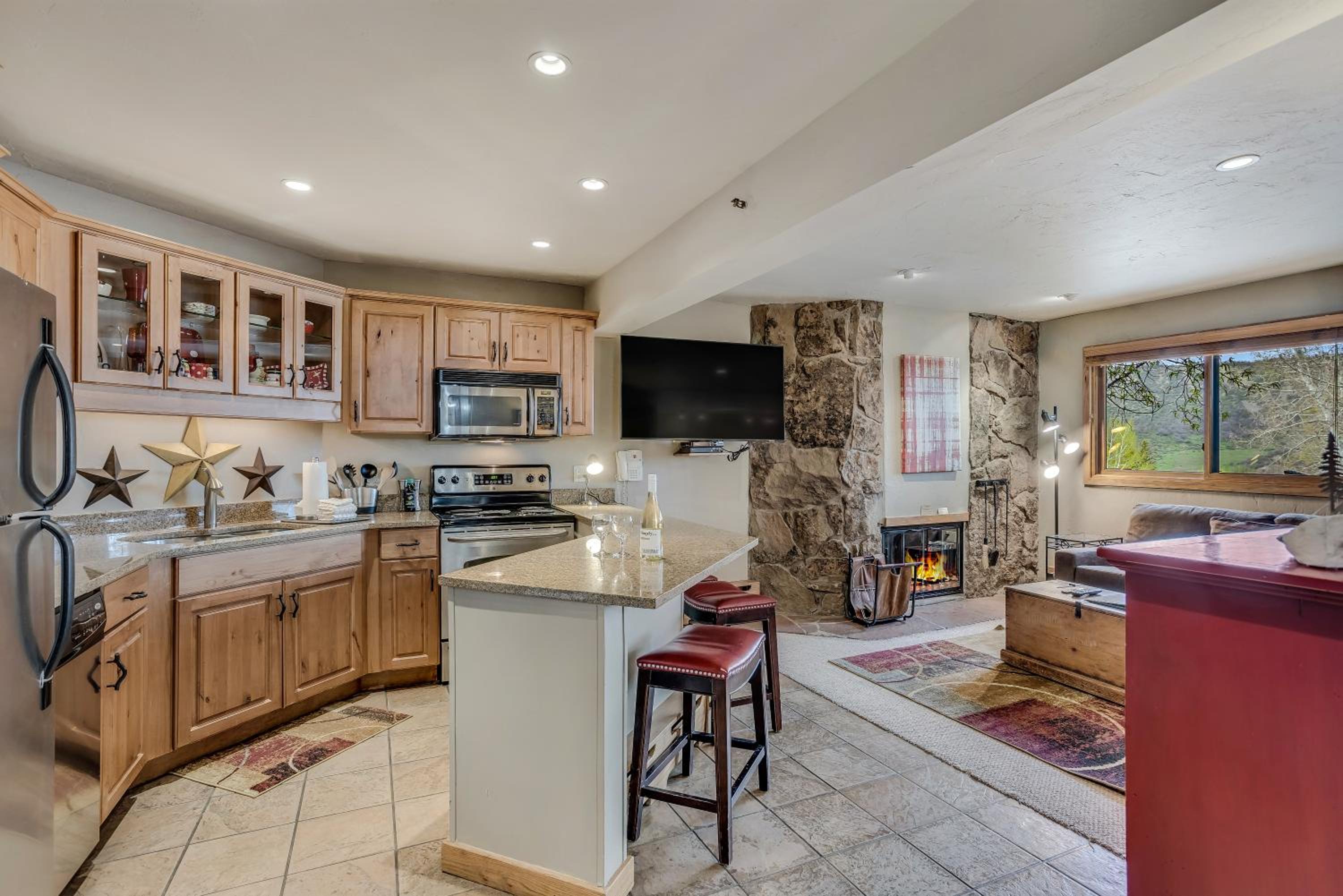 Laurelwood Condominiums 110 view 2