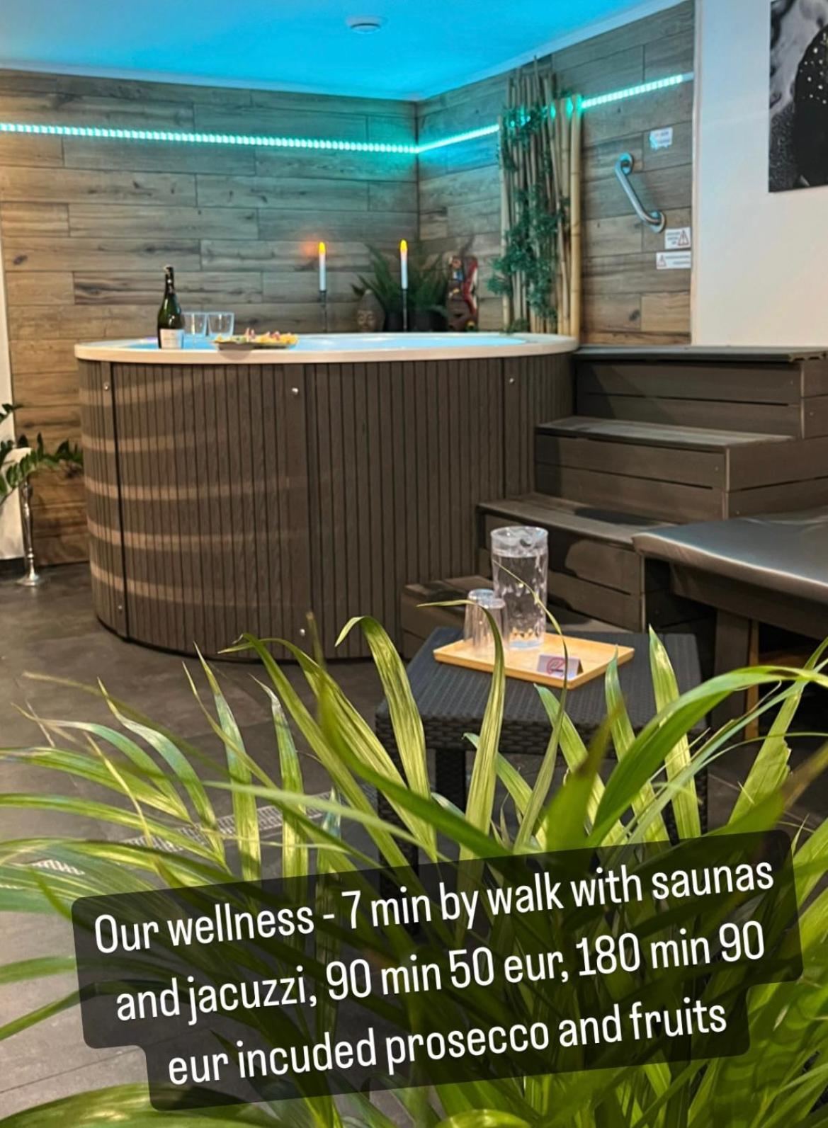 Sauna studio near centre/airport