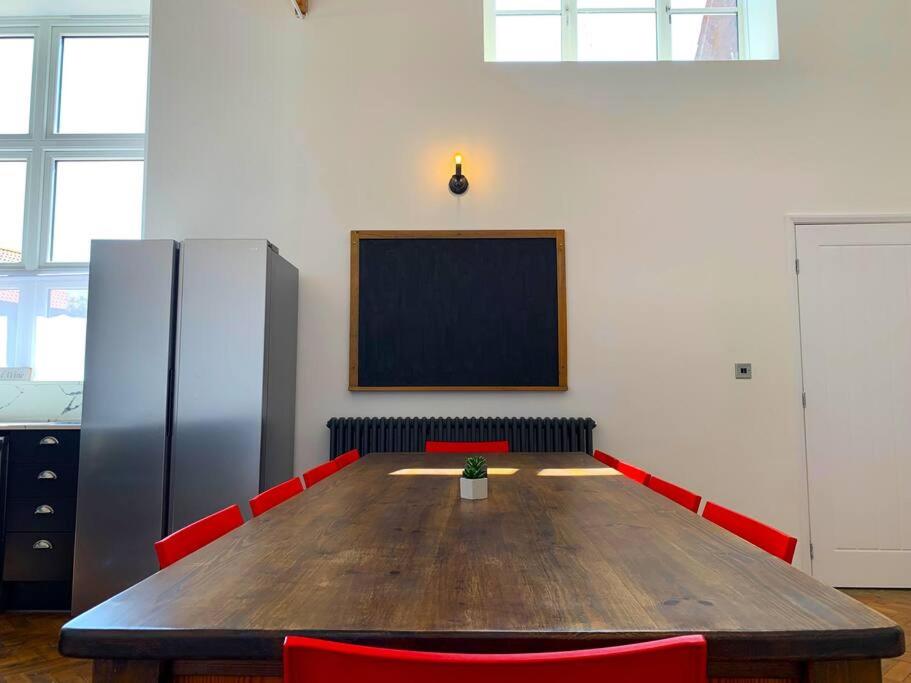 Skool House Retreat - 5 bedroom option view 3