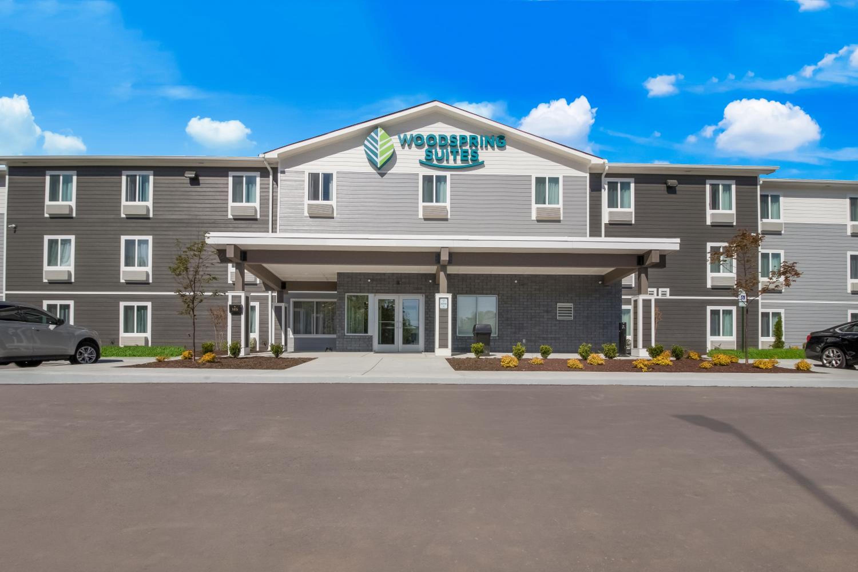 Hotel WoodSpring Suites Hermitage - Nashville Airport - Image 1