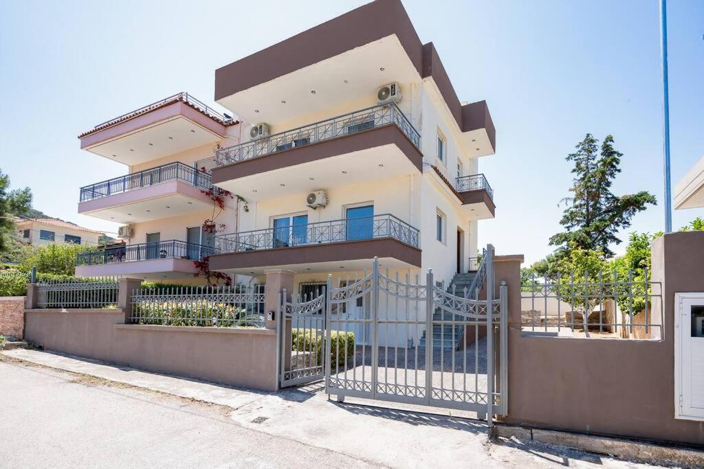 Hotel Omnia Maisonette by A&D Properties - Image 1