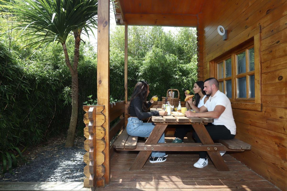 outdoor BBQ area