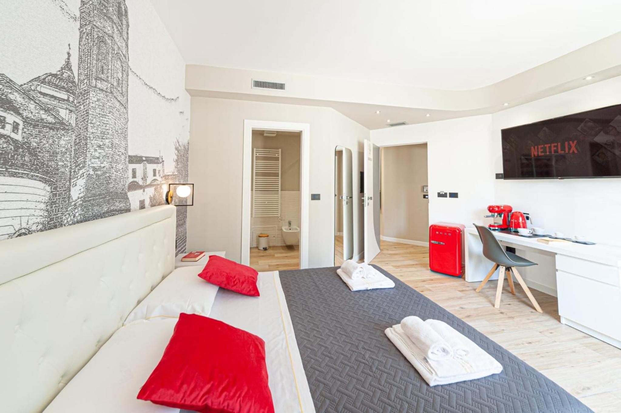 Eleonore Elegant Rooms view 5