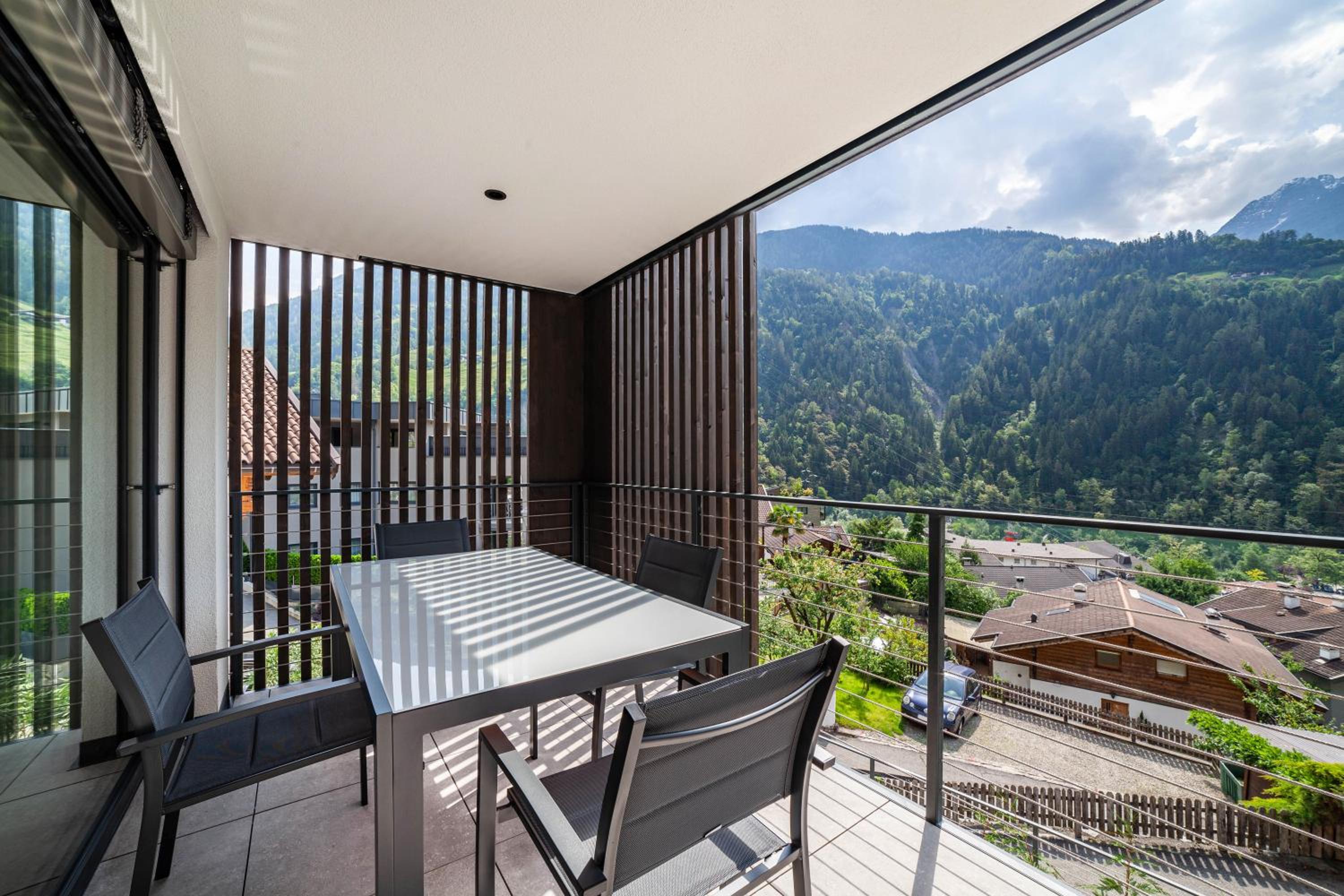 Aktiv Lodge Meran - Terrace Large photo 5