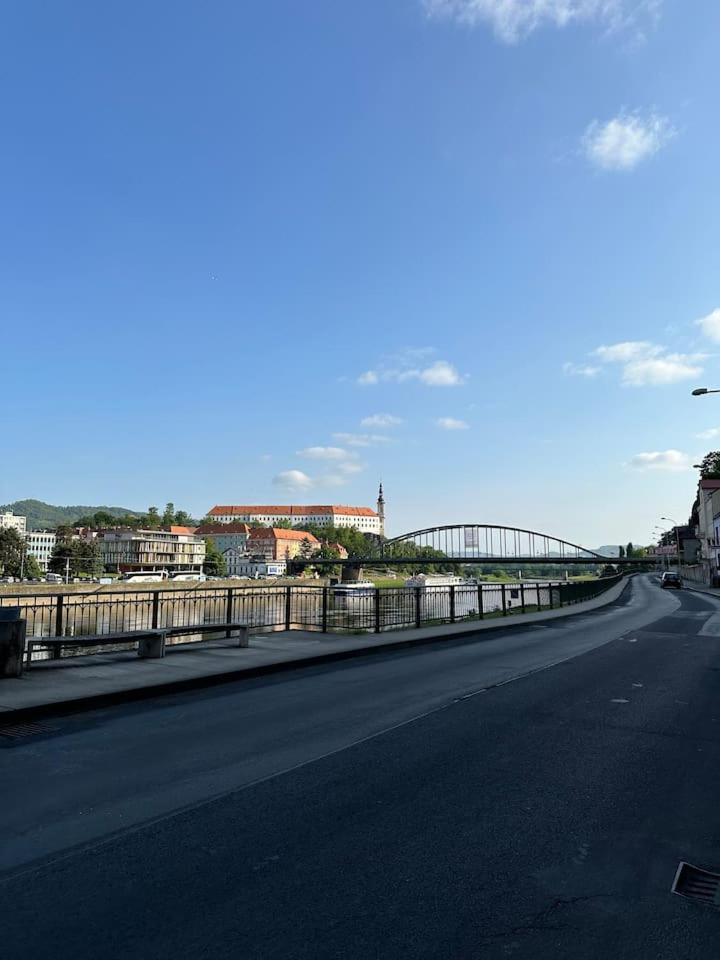 U Bocmana s výhledem na zámek a Labe