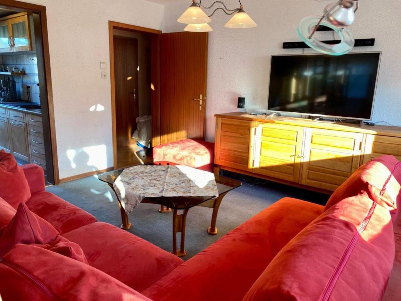 Cozy villa with garden, balcony and parking area in Düsseldorf
