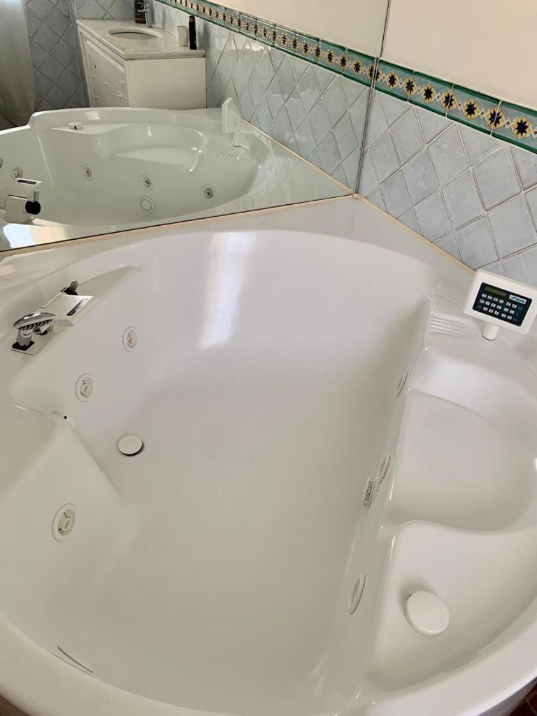 B&B Vela Sea