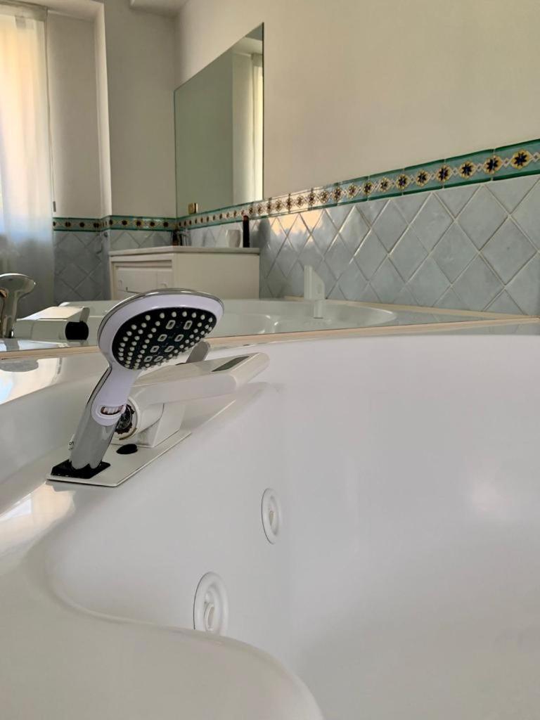 B&B Vela Sea