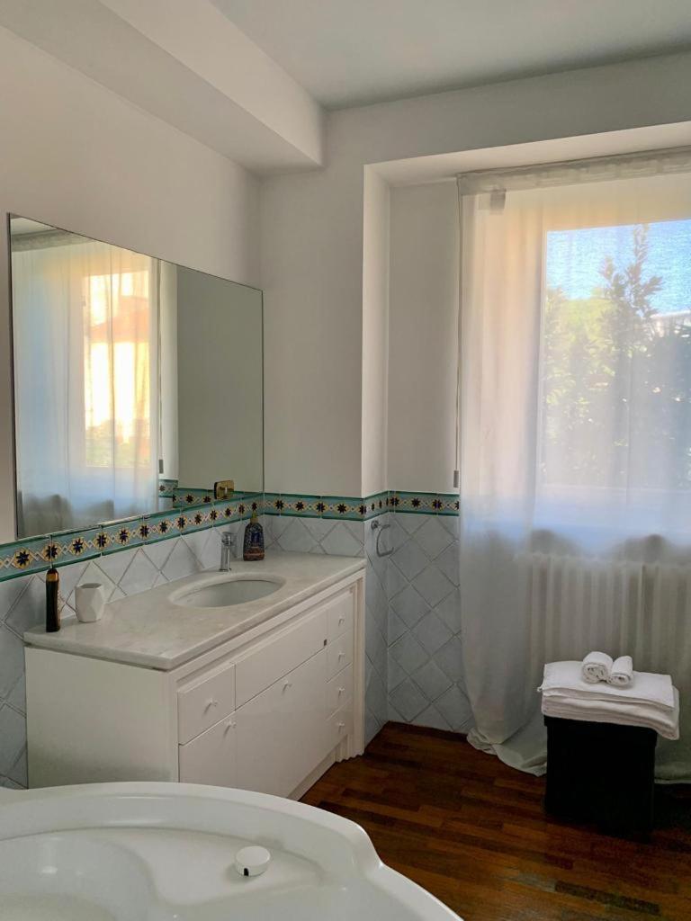 B&B Vela Sea