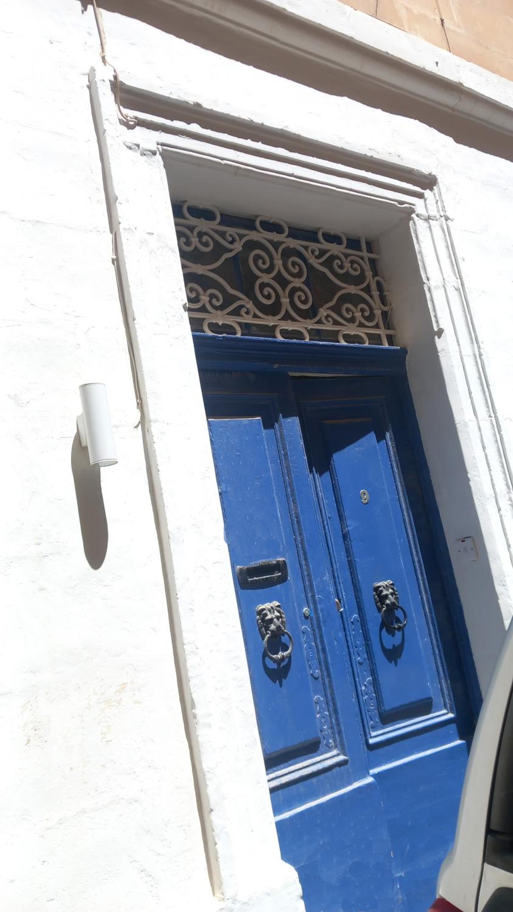 Door Nine -Townhouse with harbour views