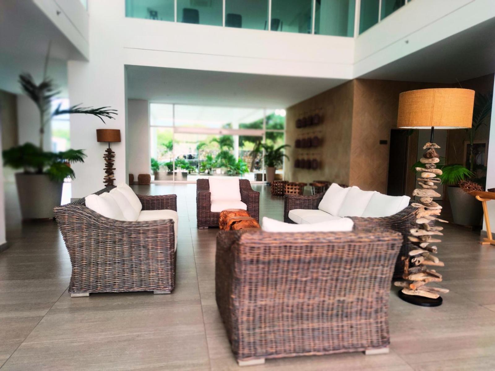 Playa Dormida 2. Hermoso apartamento frente al mar