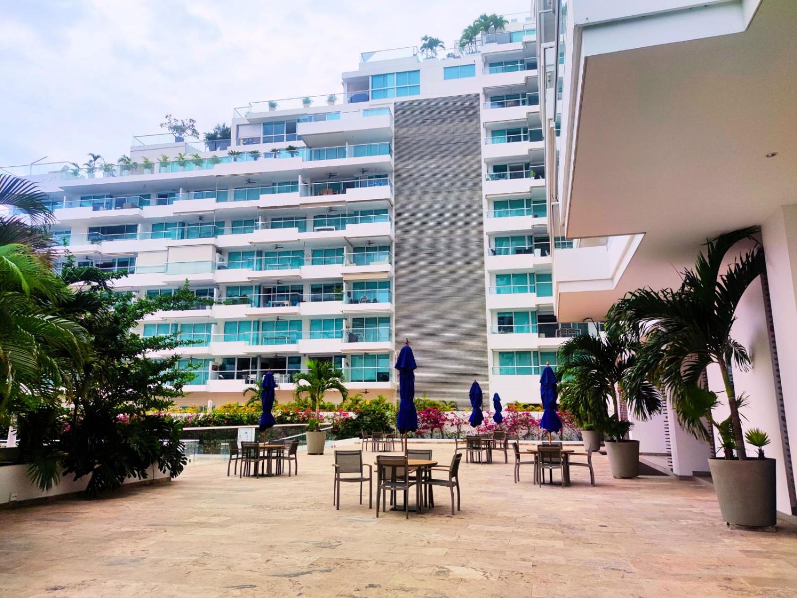 Playa Dormida 2. Hermoso apartamento frente al mar