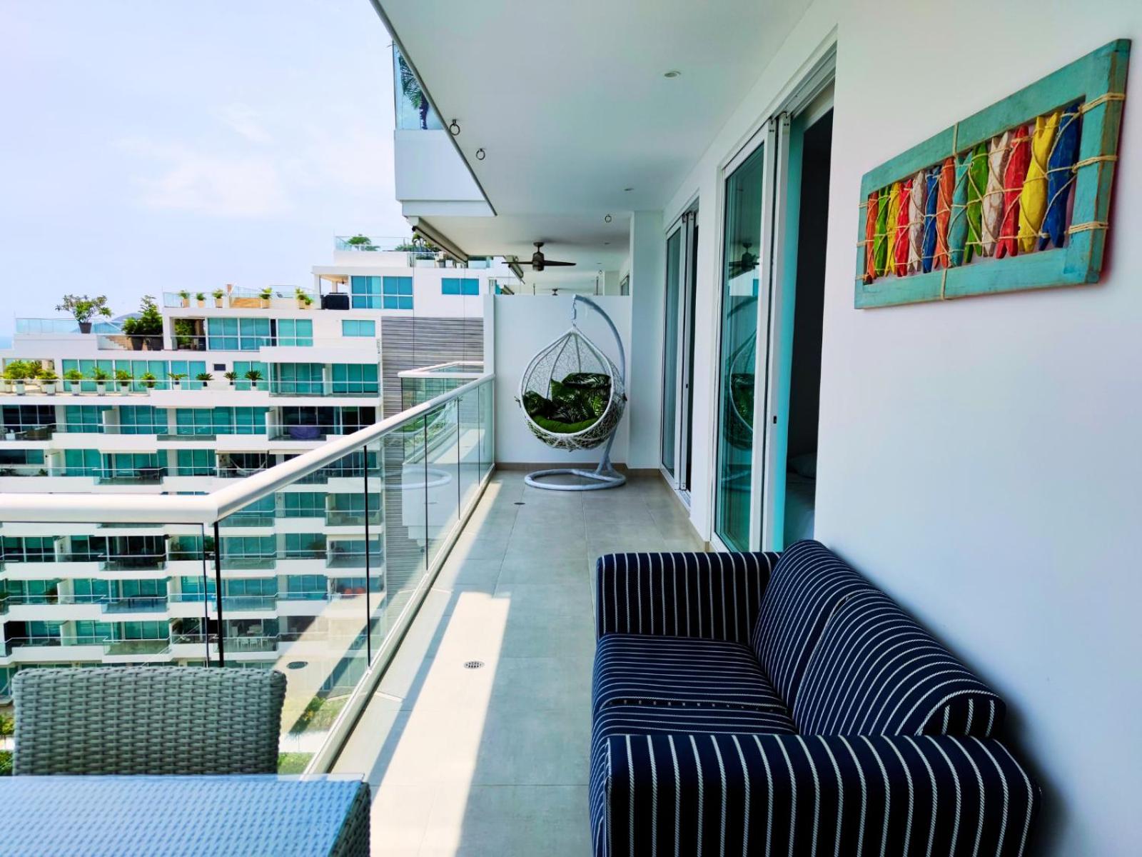 Playa Dormida 2. Hermoso apartamento frente al mar
