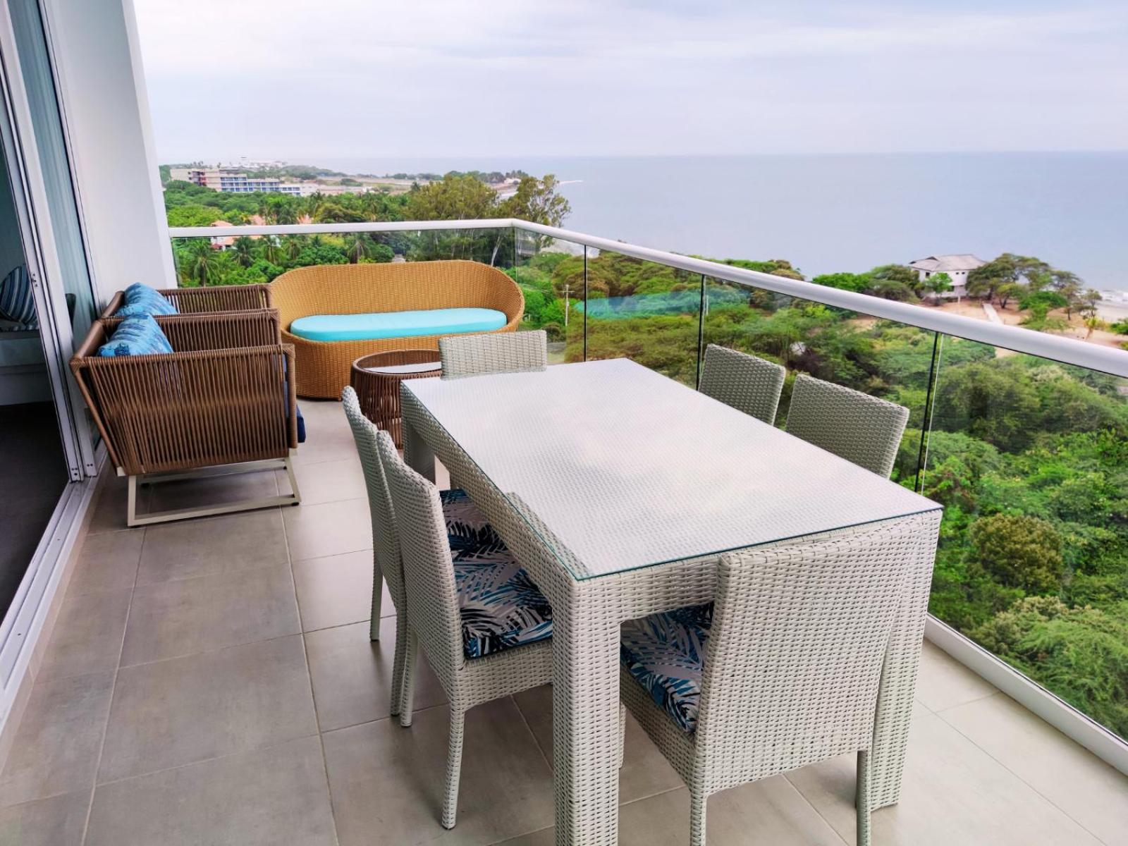 Playa Dormida 2. Hermoso apartamento frente al mar