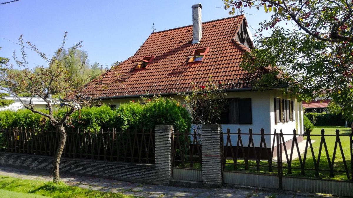 Pelikan Apartman, strand 60 meter view 2
