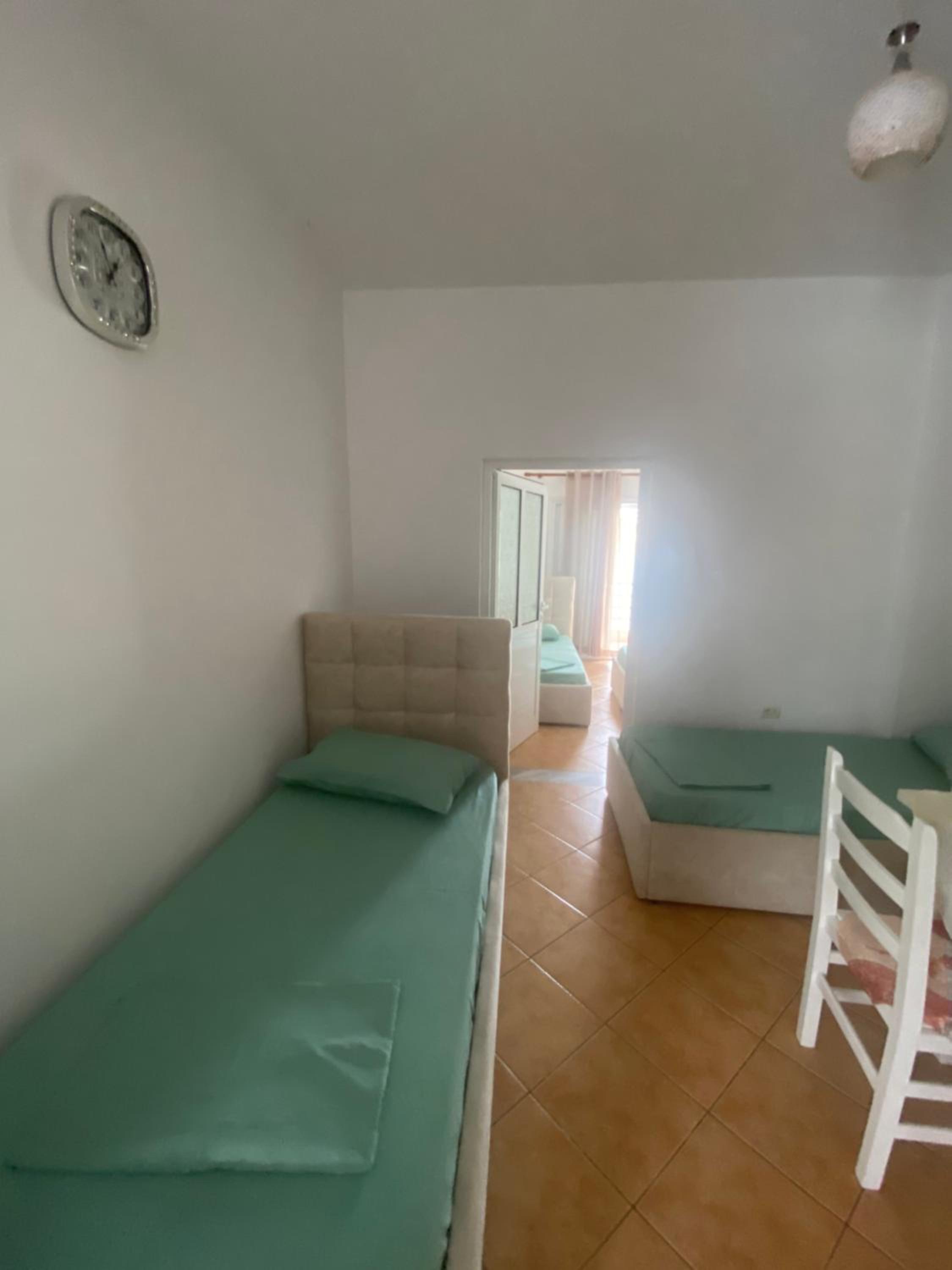 Wave n' Sea Apartments