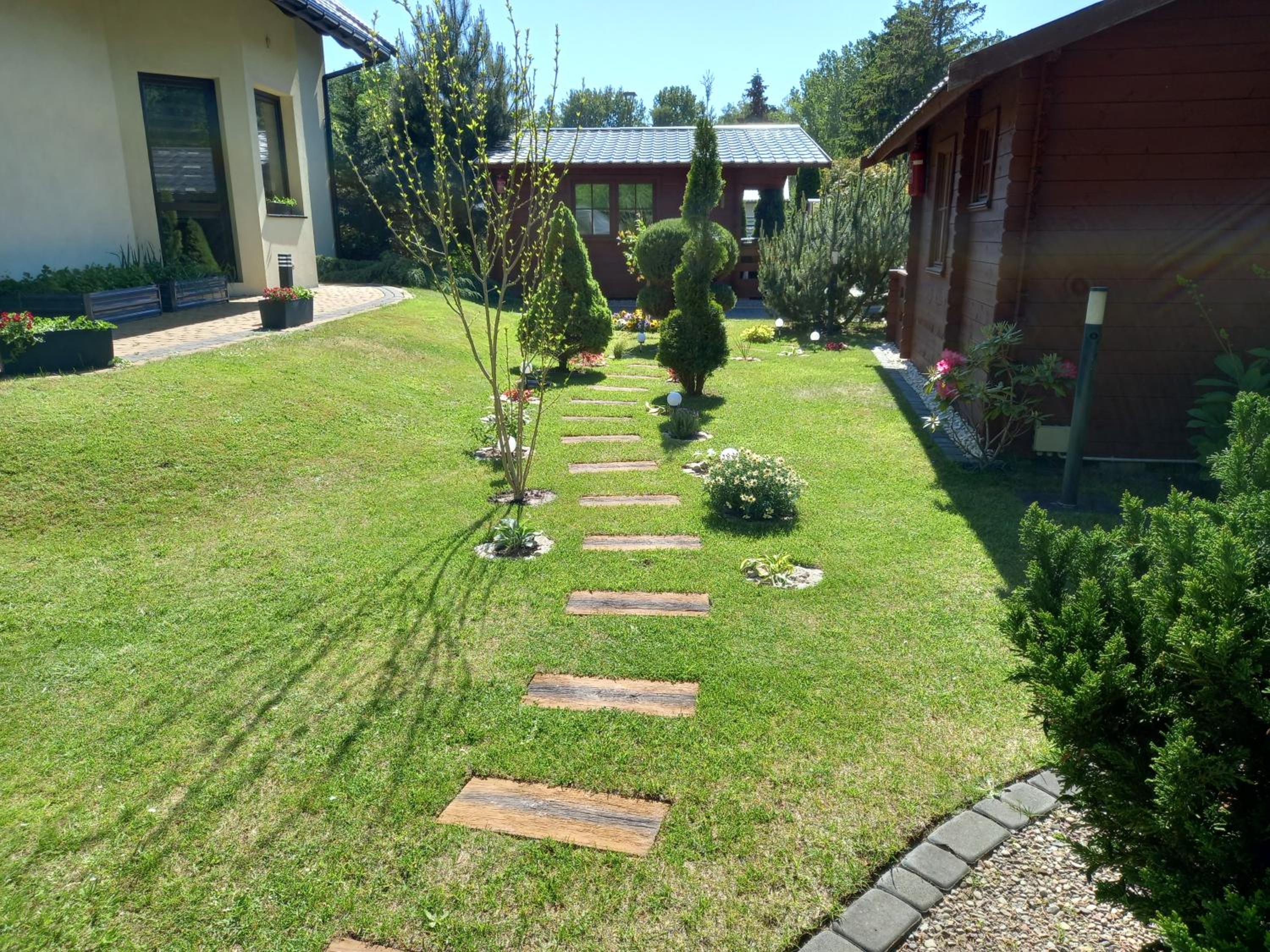 Photo 10