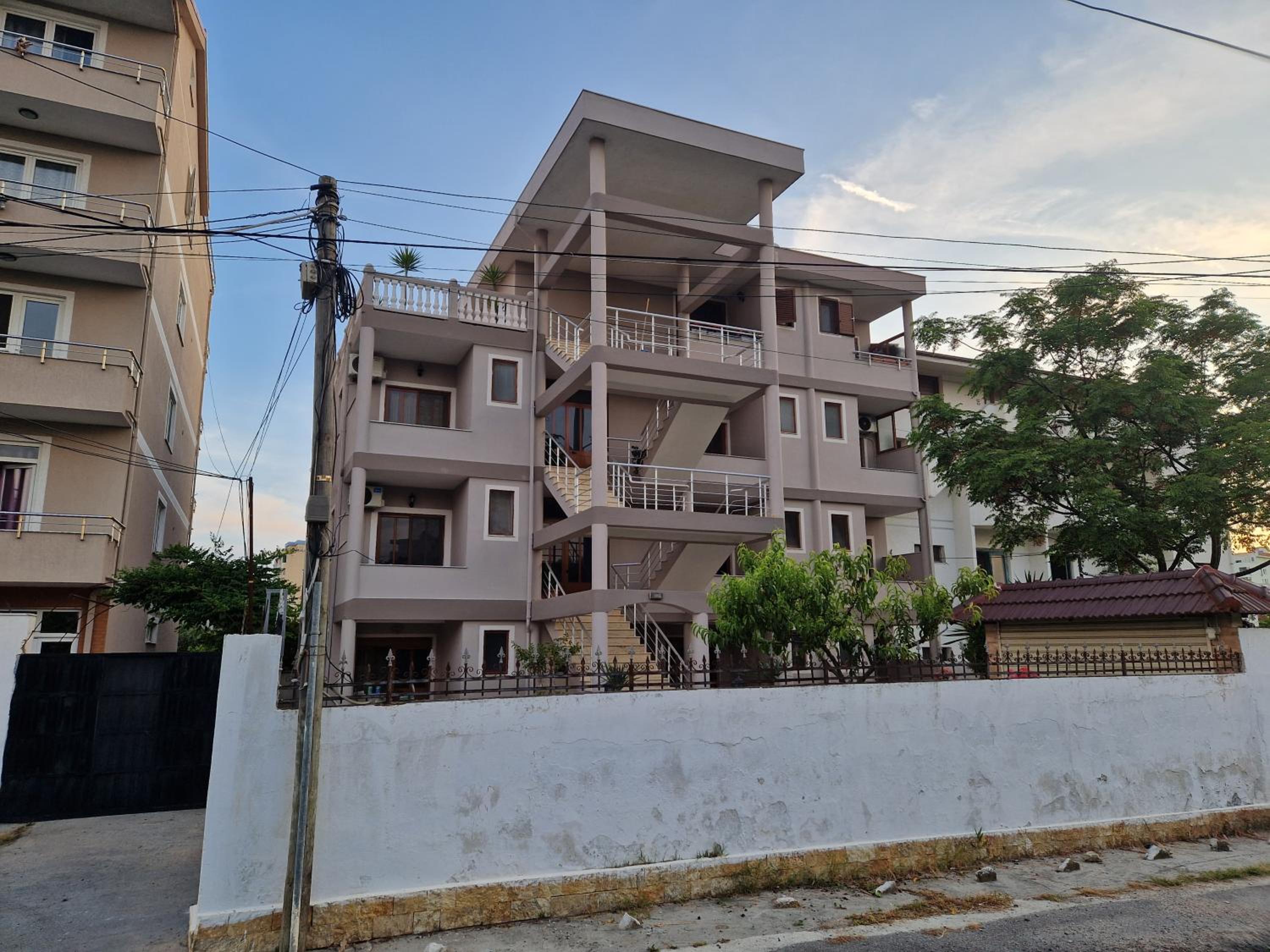 Guest House 
