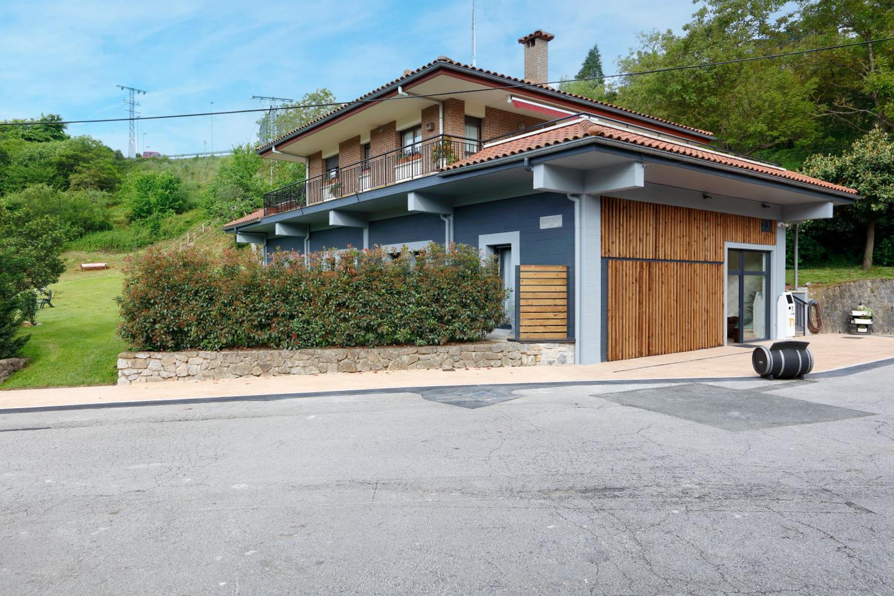 Pension Mendi Azpi Rooms
