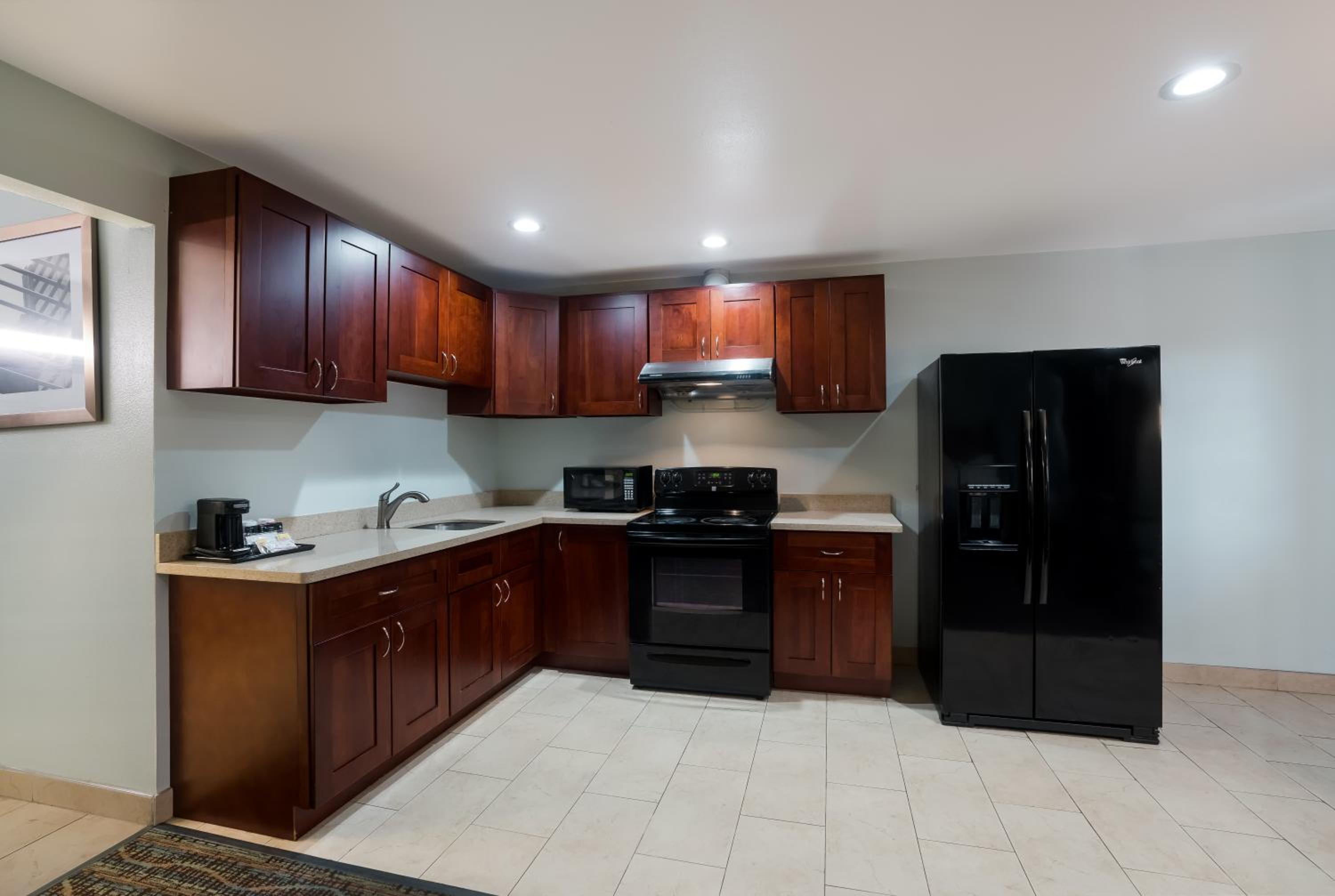 Fairfield Vacations - Quality Inn Fairfield Napa Valley Area - Property Image 9