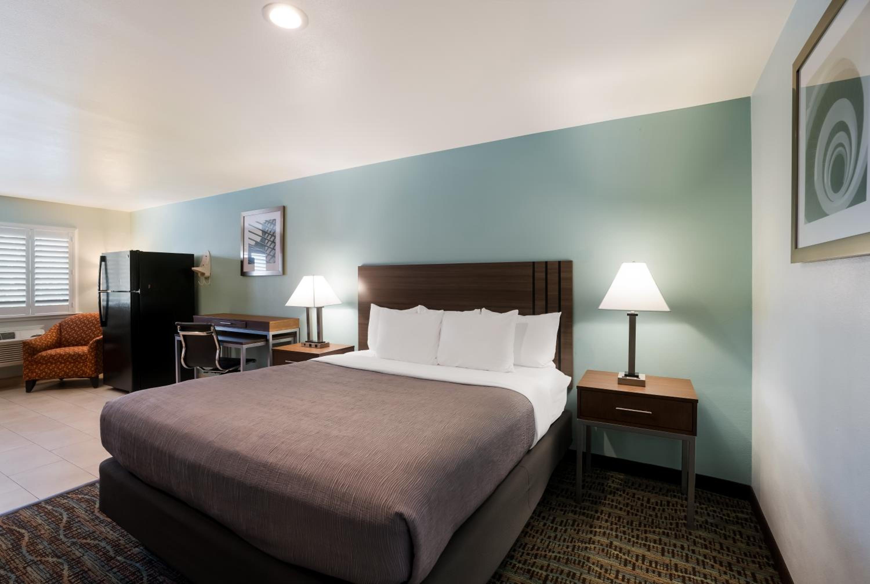 Fairfield Vacations - Quality Inn Fairfield Napa Valley Area - Property Image 17