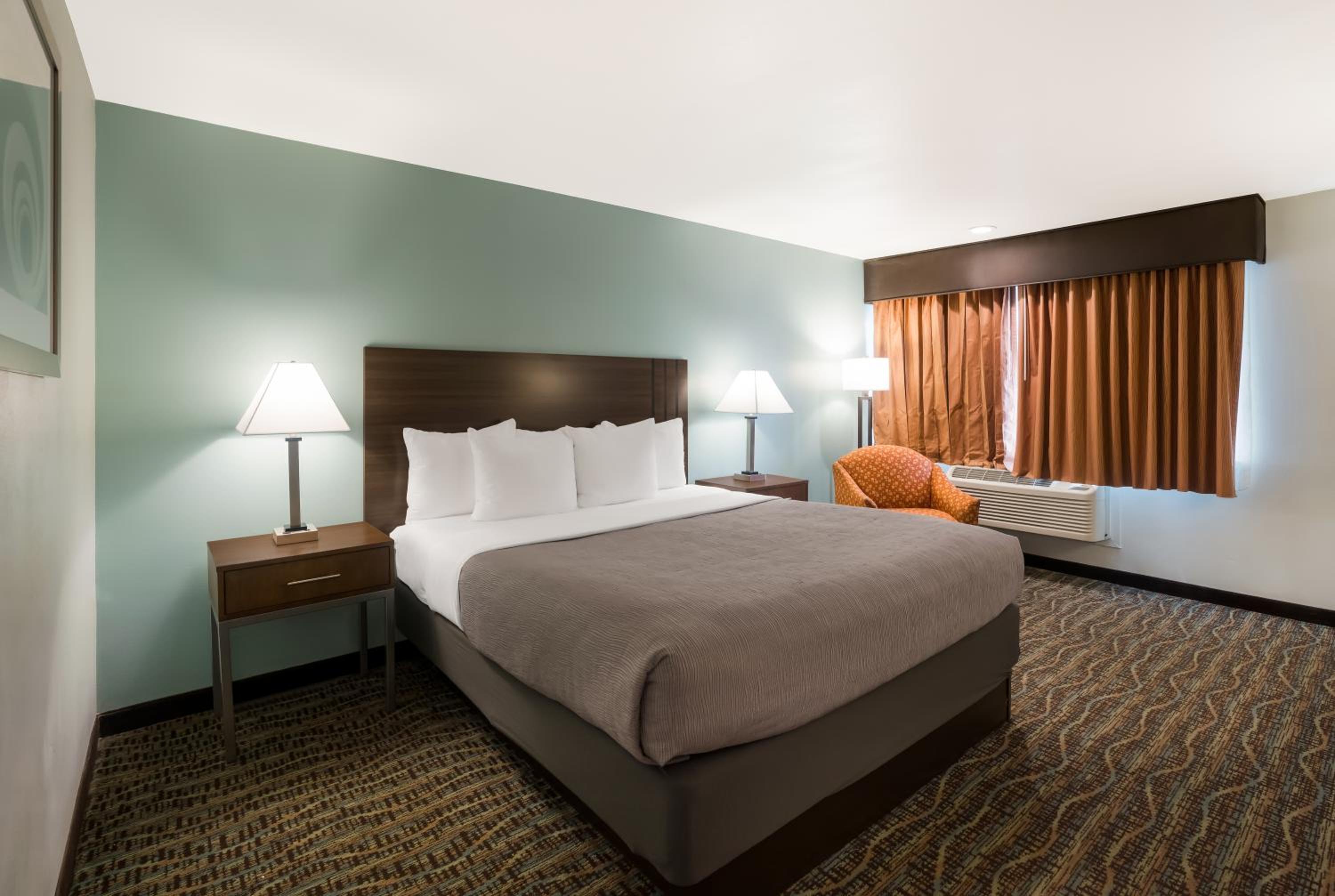 Fairfield Vacations - Quality Inn Fairfield Napa Valley Area - Property Image 21