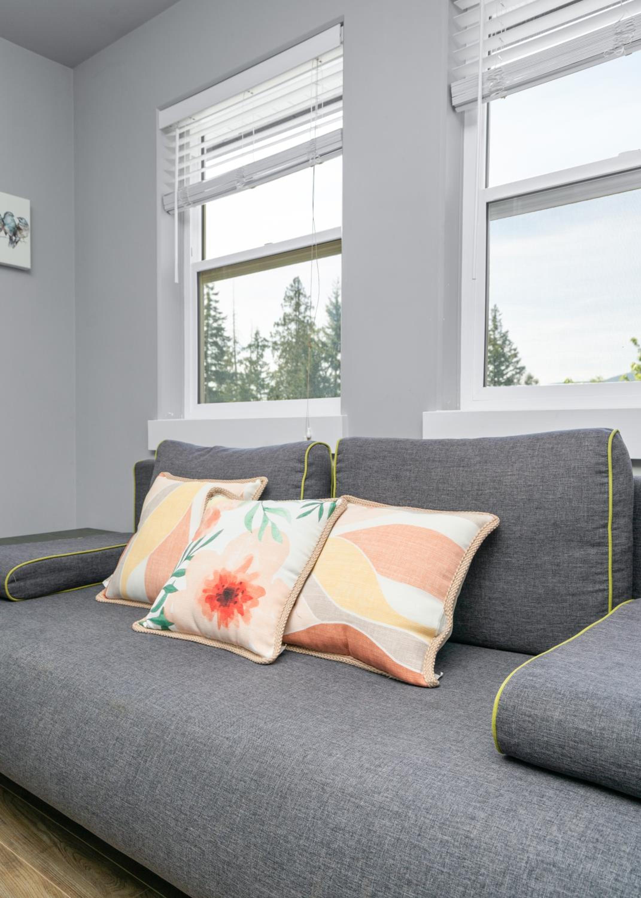 Separate Suite in Prestigious Linley Valley view 4