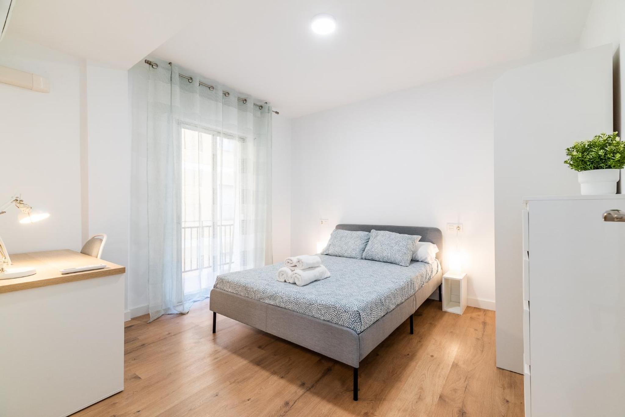 Apartamento junto a Plaza Toros y Hospitales con Parking Gratis