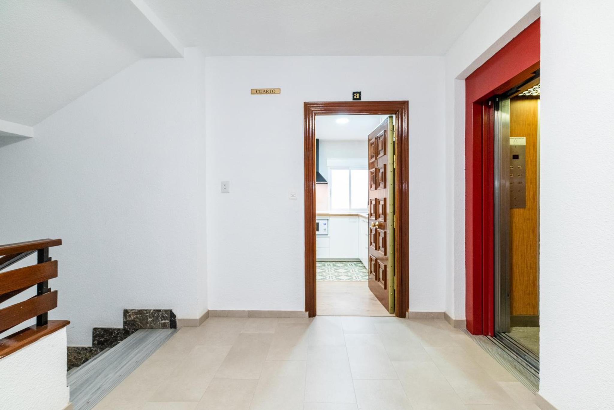 Apartamento junto a Plaza Toros y Hospitales con Parking Gratis