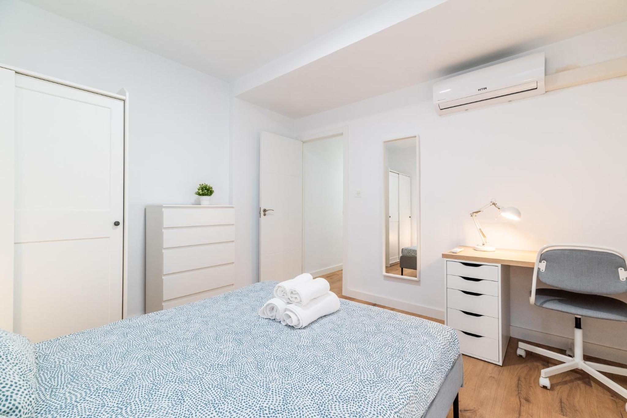 Apartamento junto a Plaza Toros y Hospitales con Parking Gratis