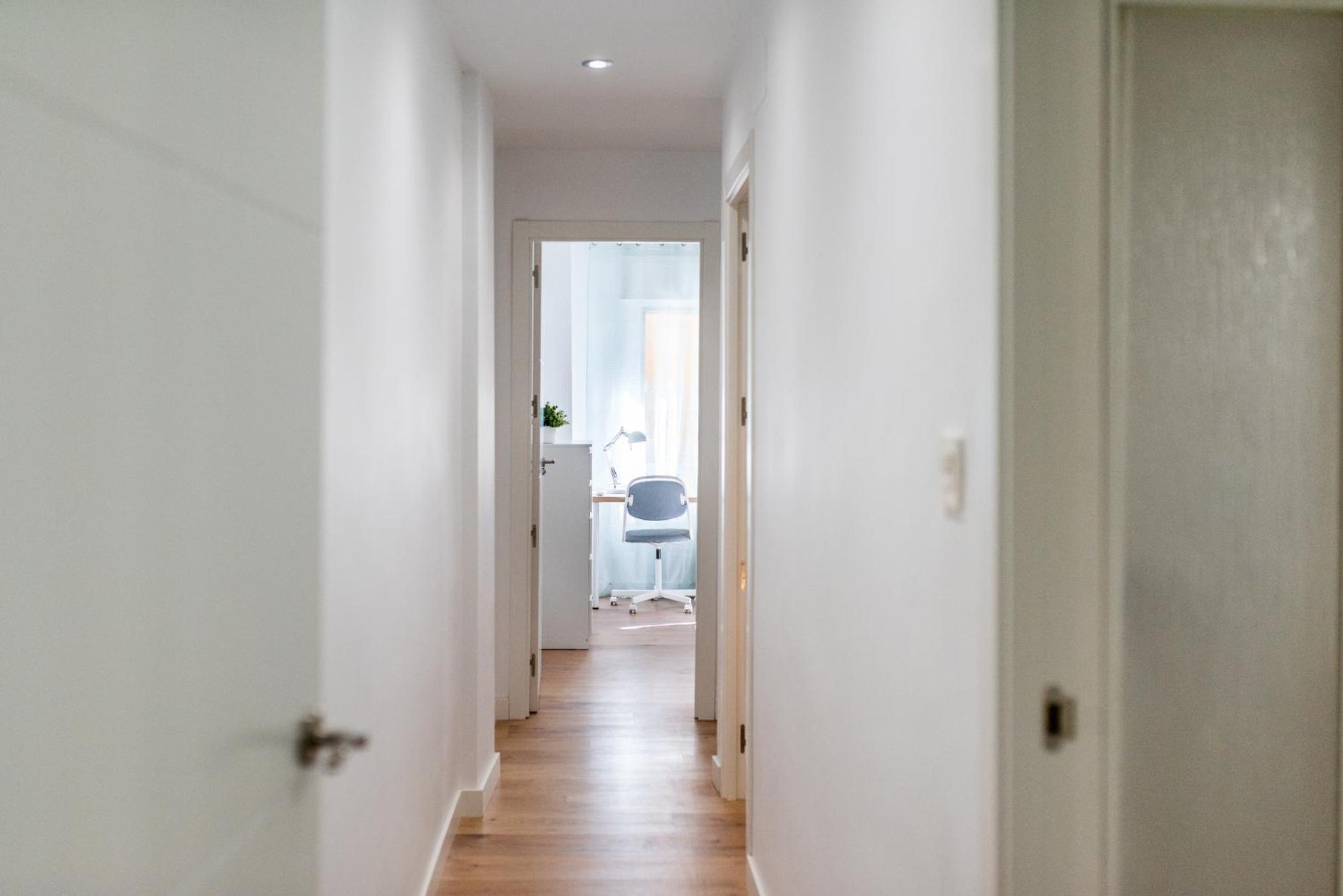 Apartamento junto a Plaza Toros y Hospitales con Parking Gratis