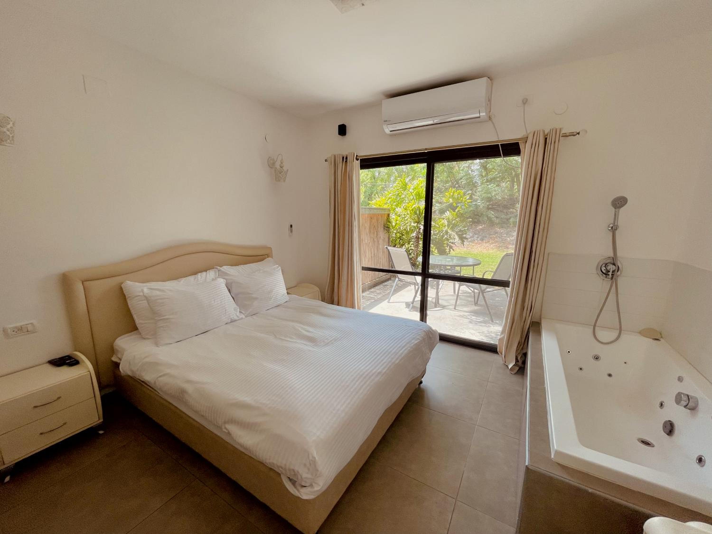 Nofey HaBashan Country Lodge