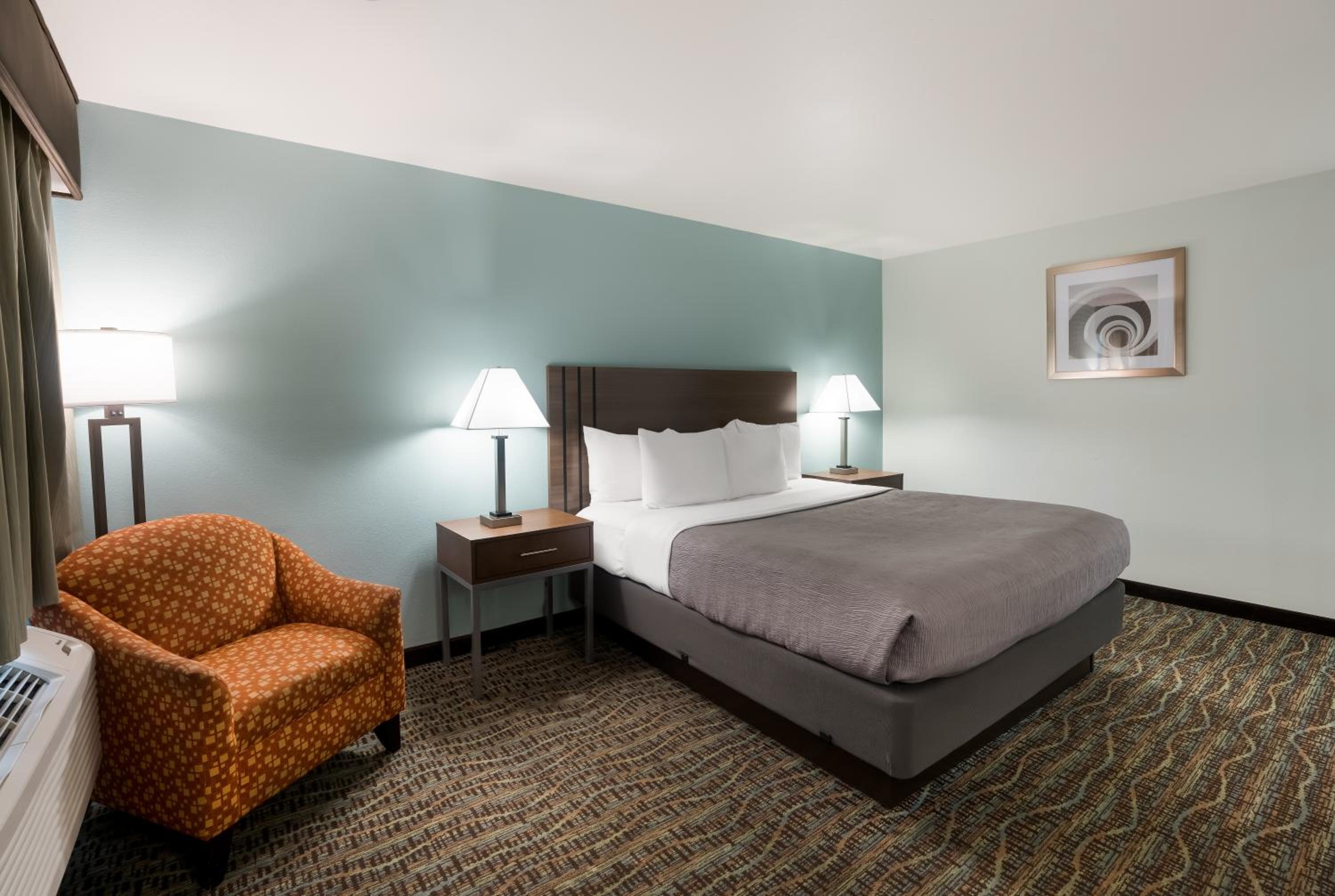 Fairfield Vacations - Quality Inn Fairfield Napa Valley Area - Property Image 45