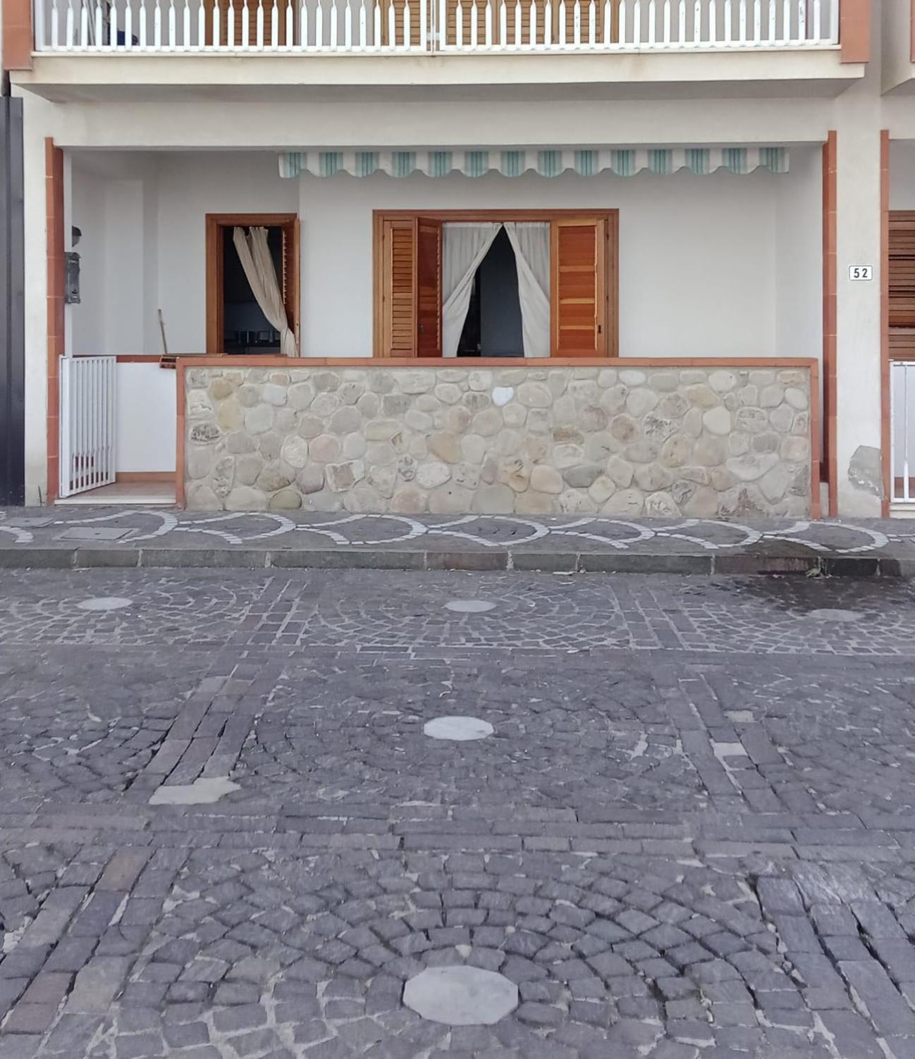 Casa Caronia Marina view 4