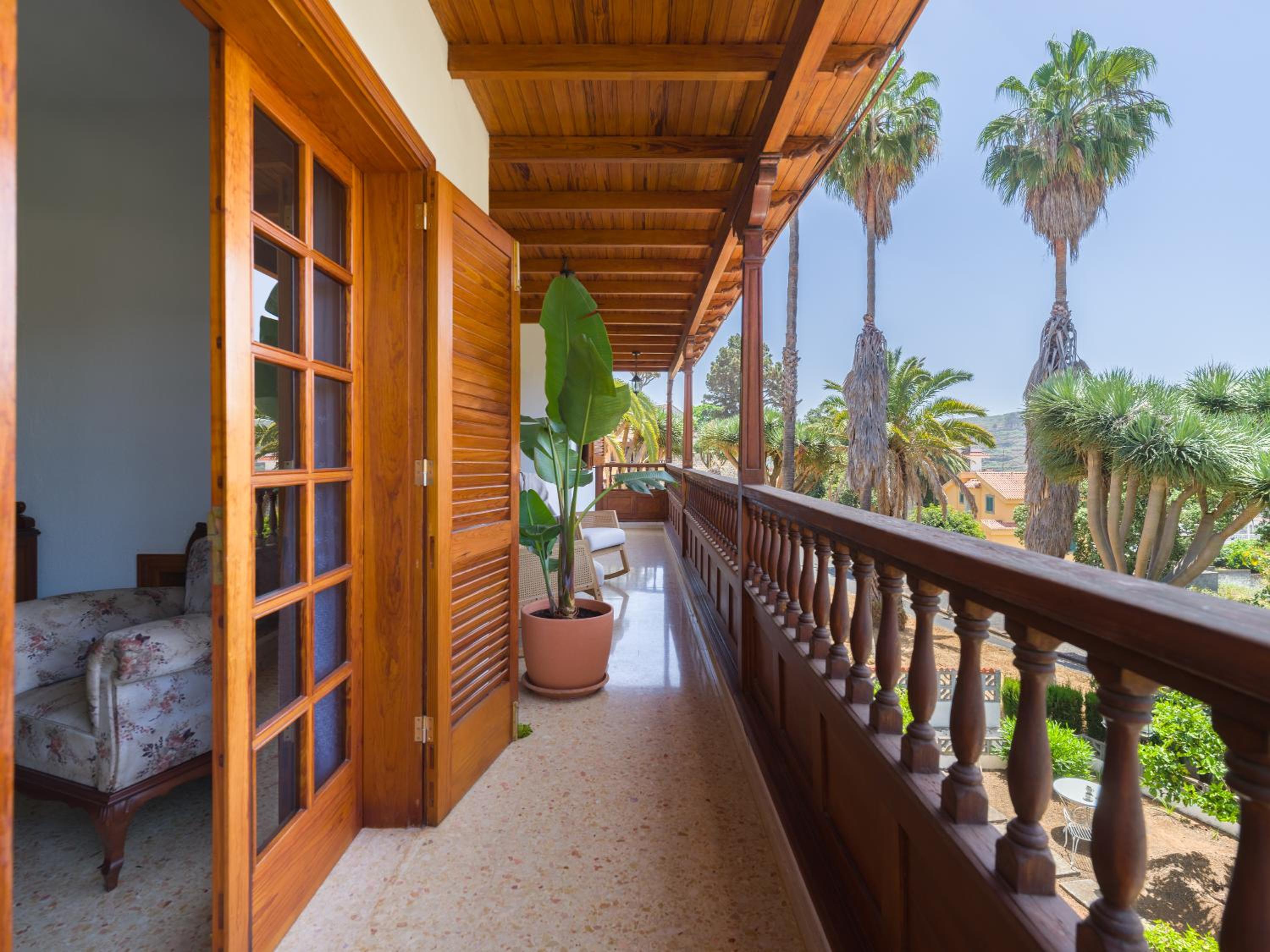 CASA LOLINA